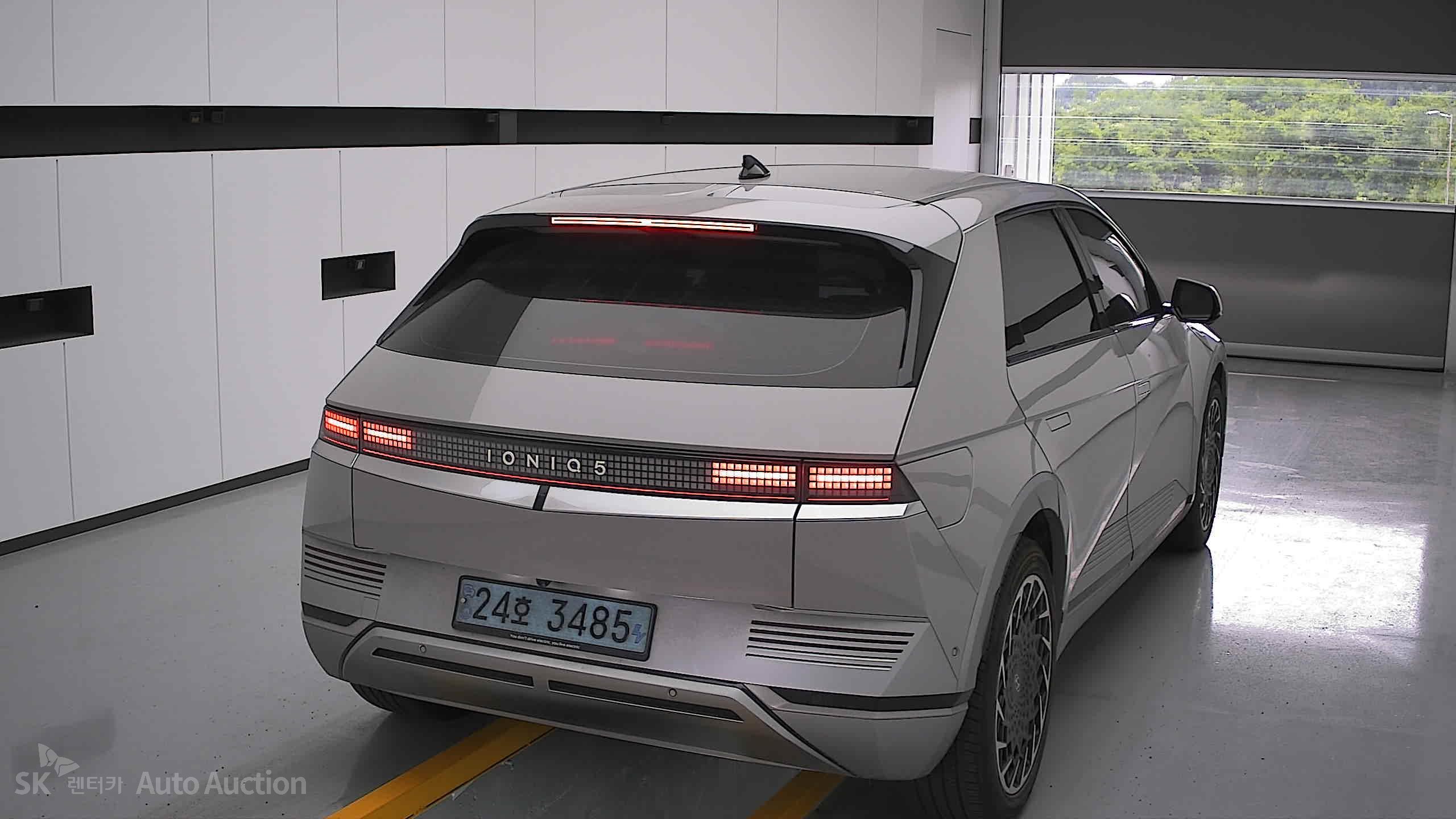 2022 - hyundai ioniq