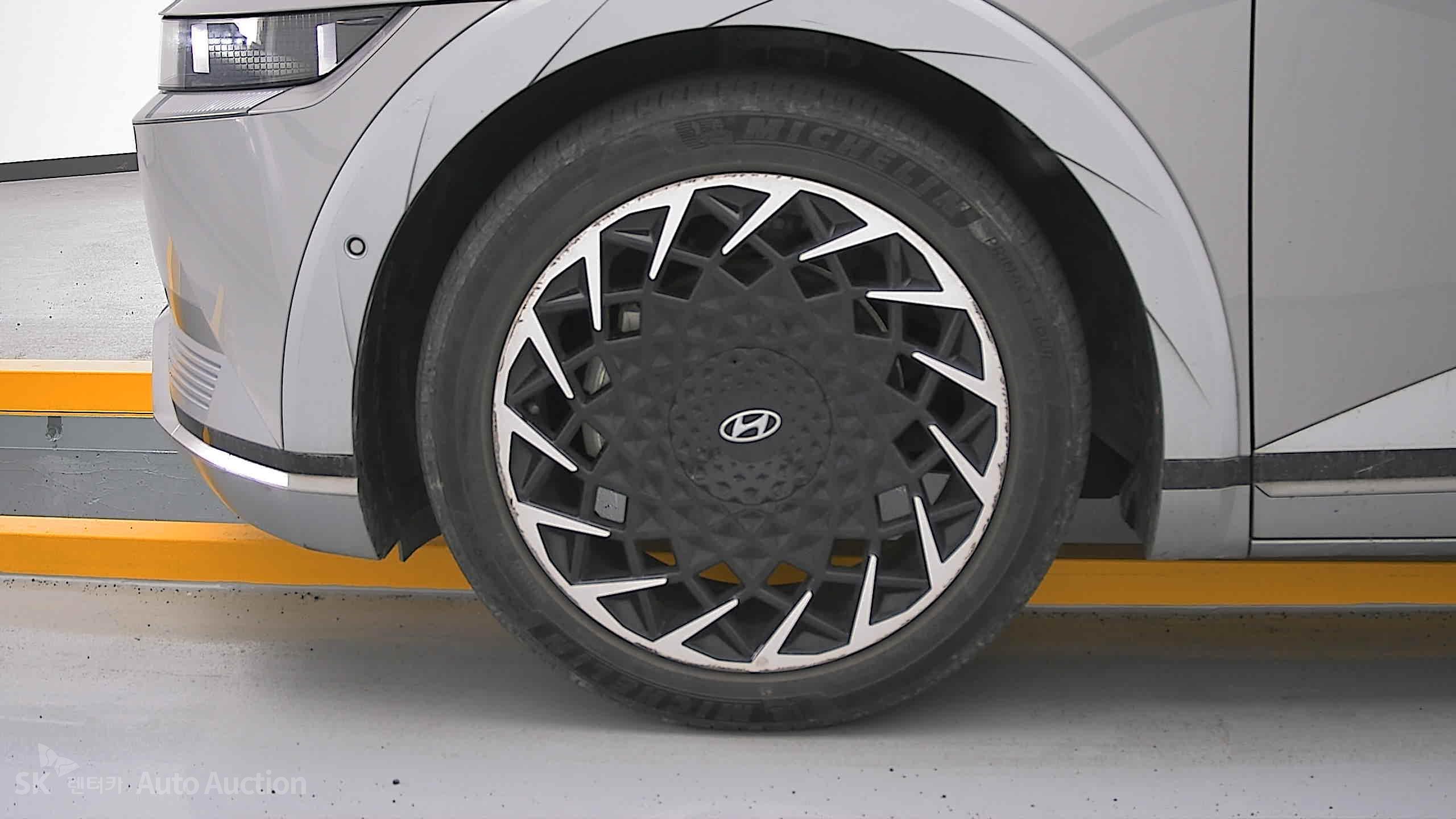 2022 - hyundai ioniq