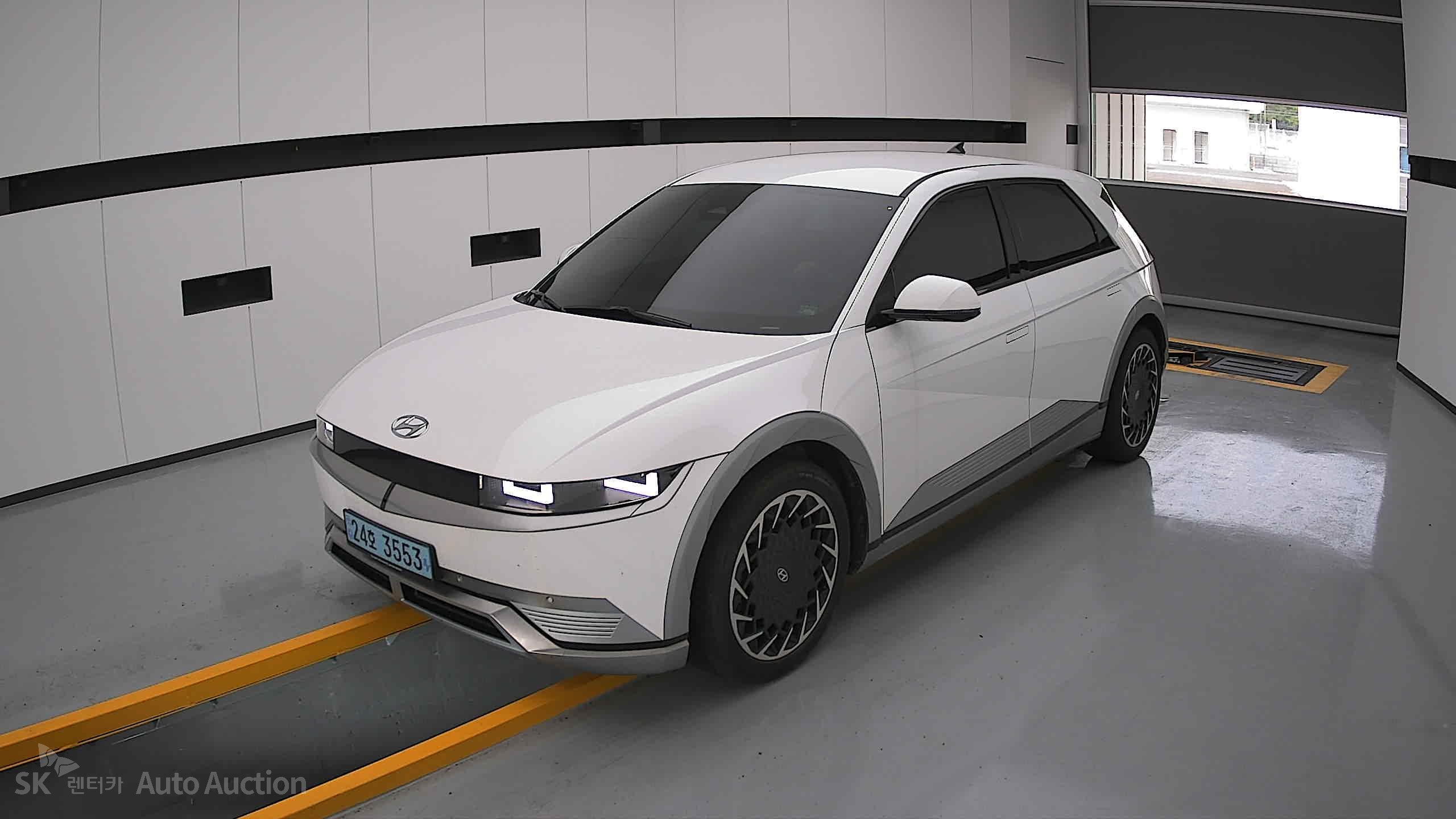 2022 - hyundai ioniq