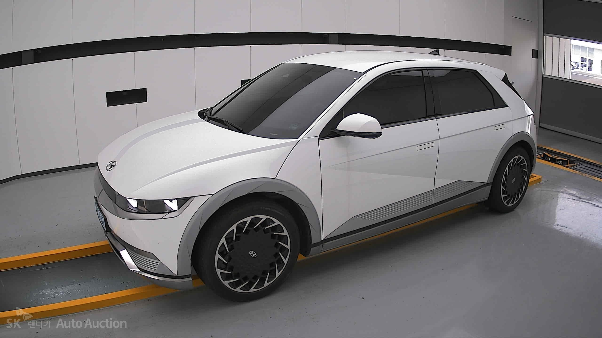 2022 - hyundai ioniq