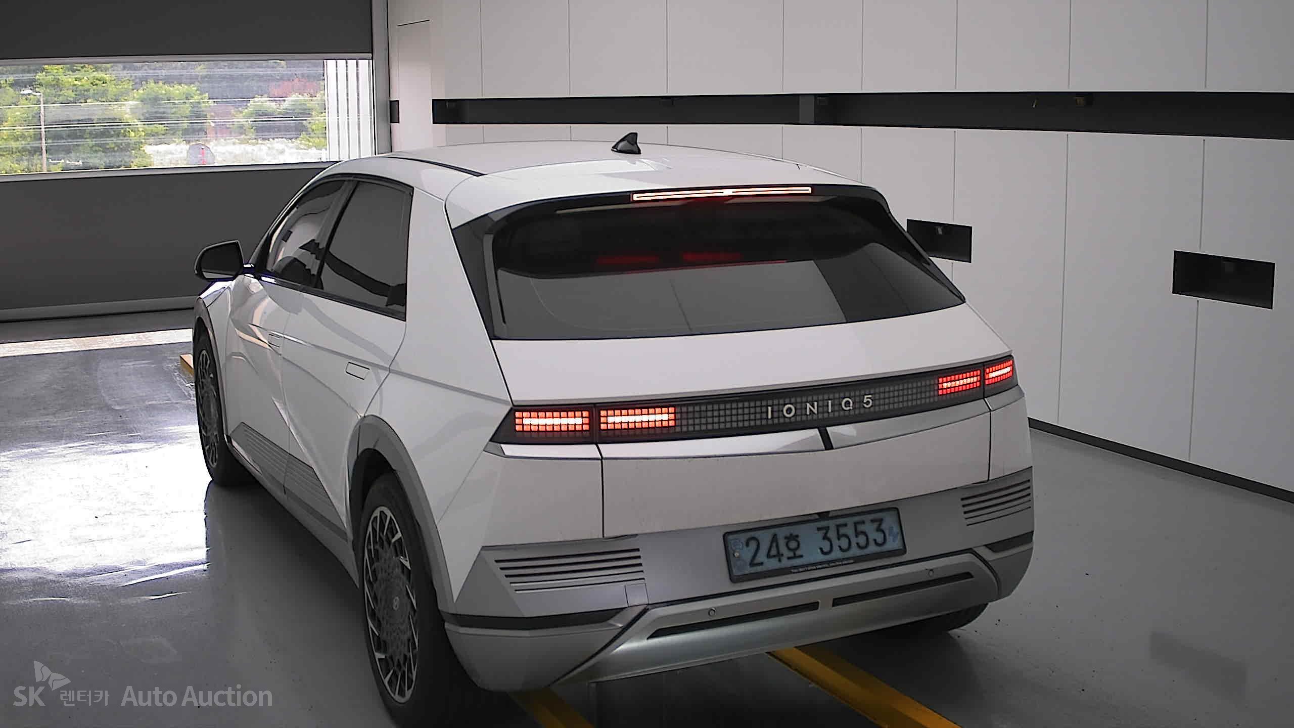 2022 - hyundai ioniq