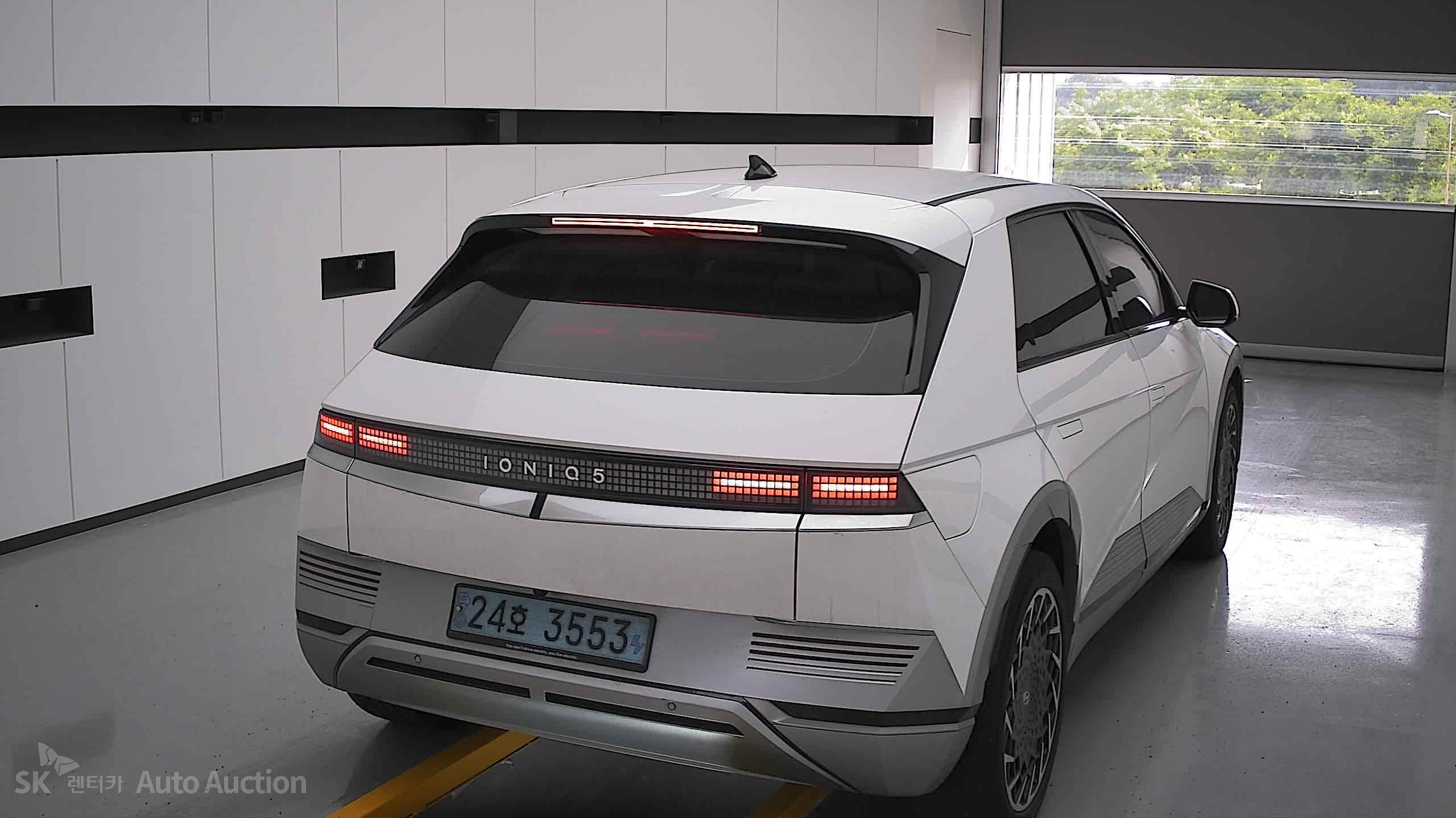 2022 - hyundai ioniq
