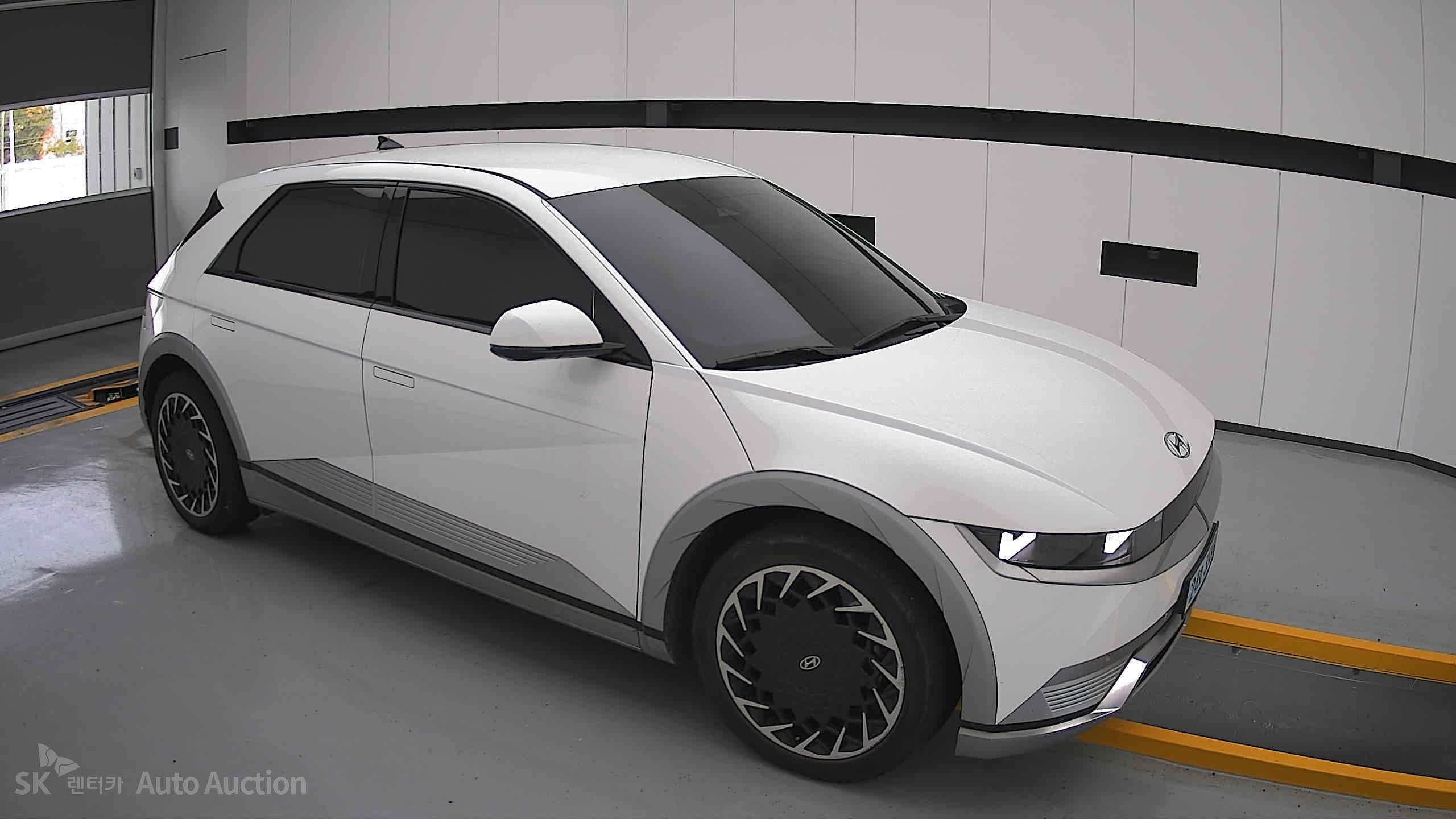 2022 - hyundai ioniq