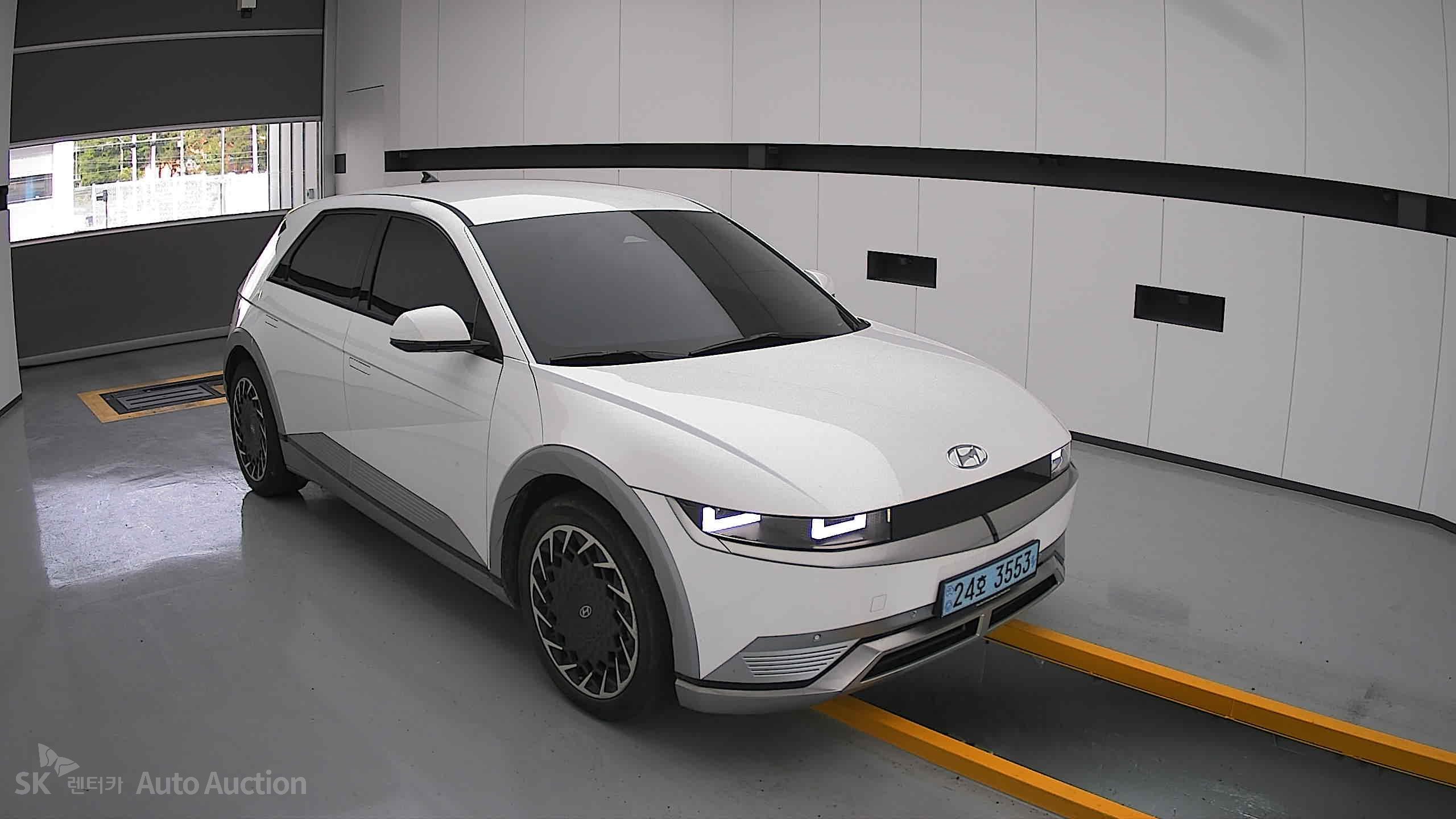 2022 - hyundai ioniq