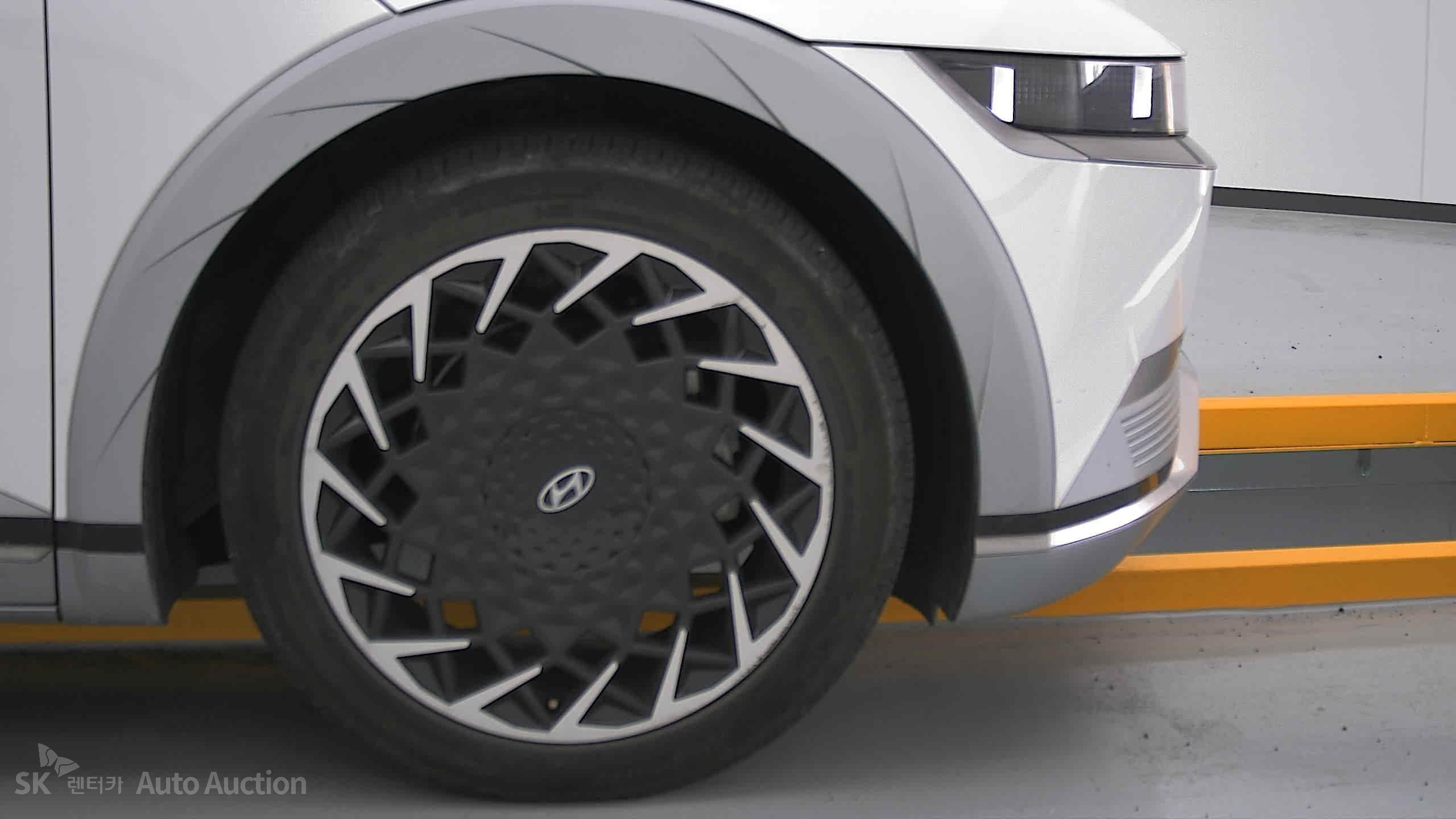 2022 - hyundai ioniq