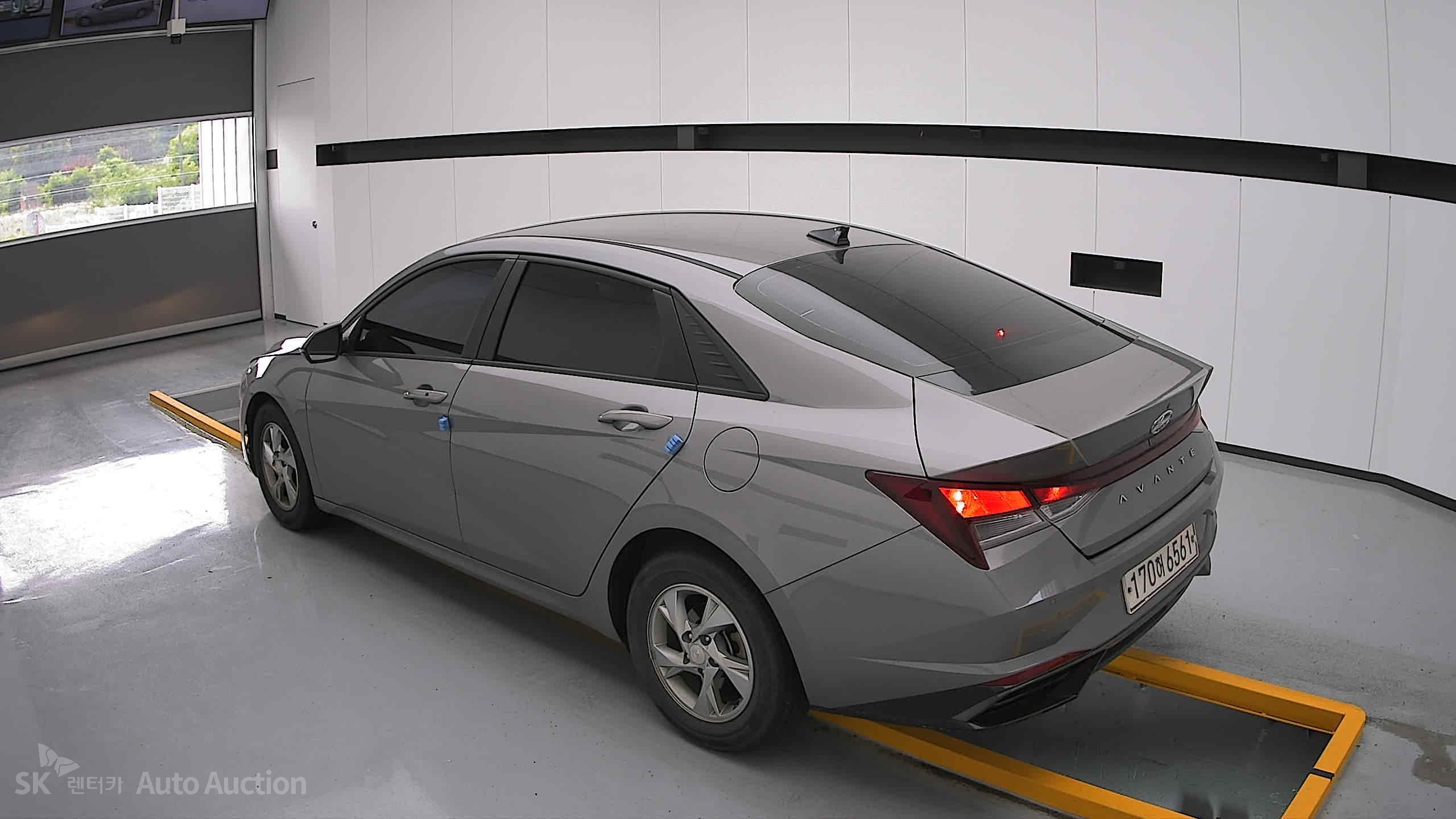 2021 - hyundai avante