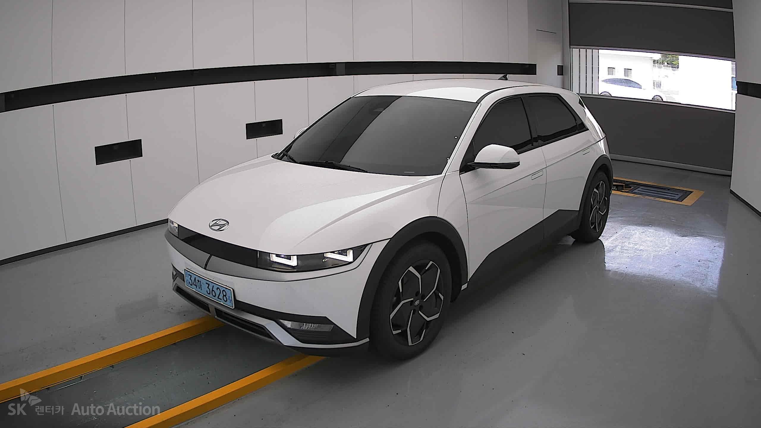 2022 - hyundai ioniq