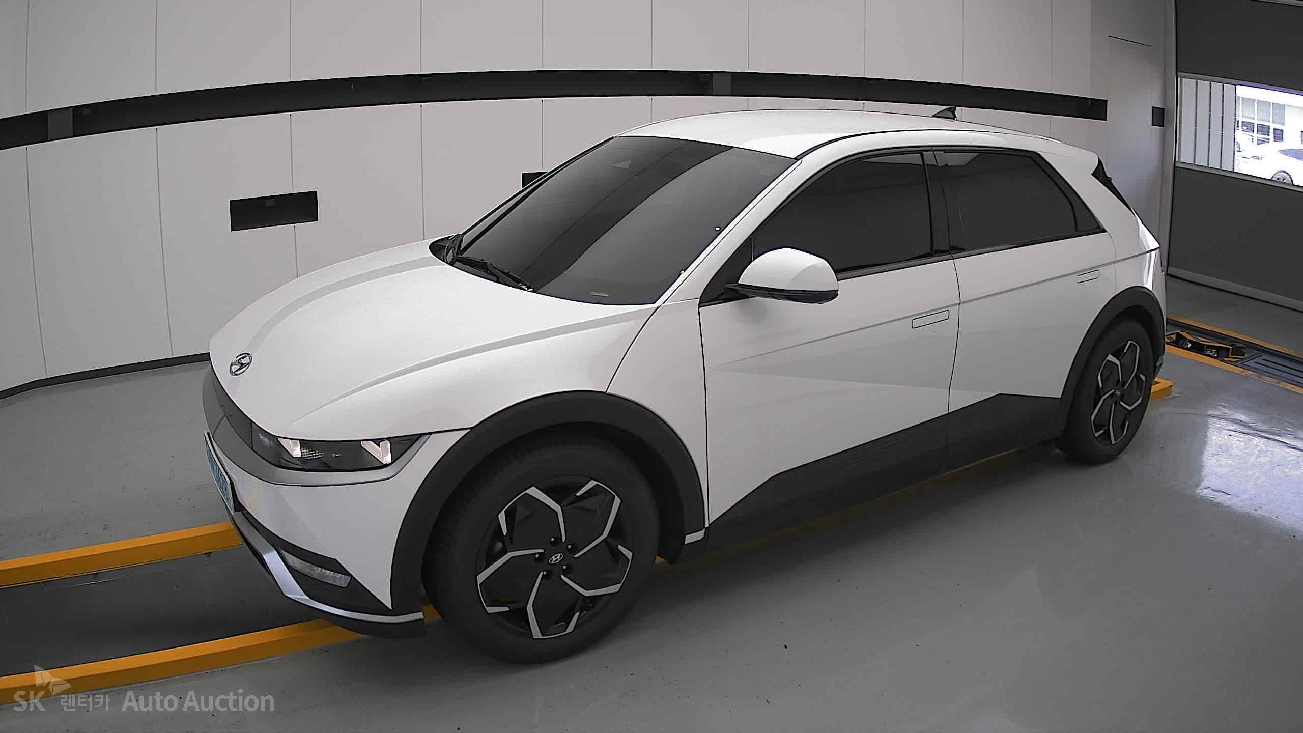 2022 - hyundai ioniq