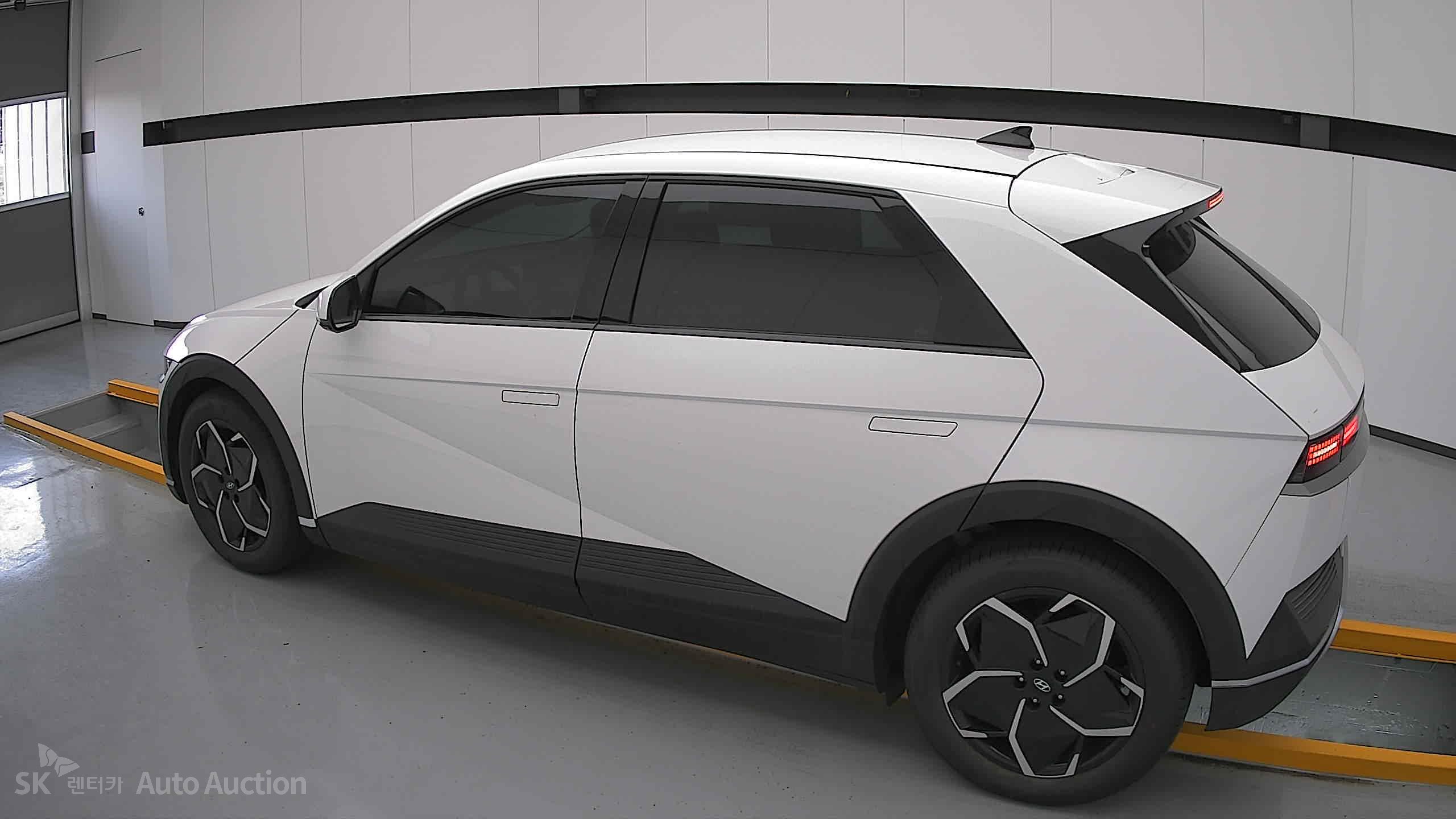 2022 - hyundai ioniq