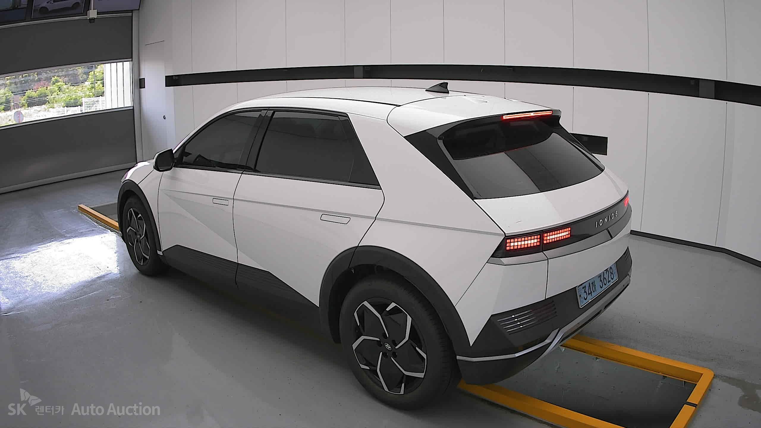 2022 - hyundai ioniq