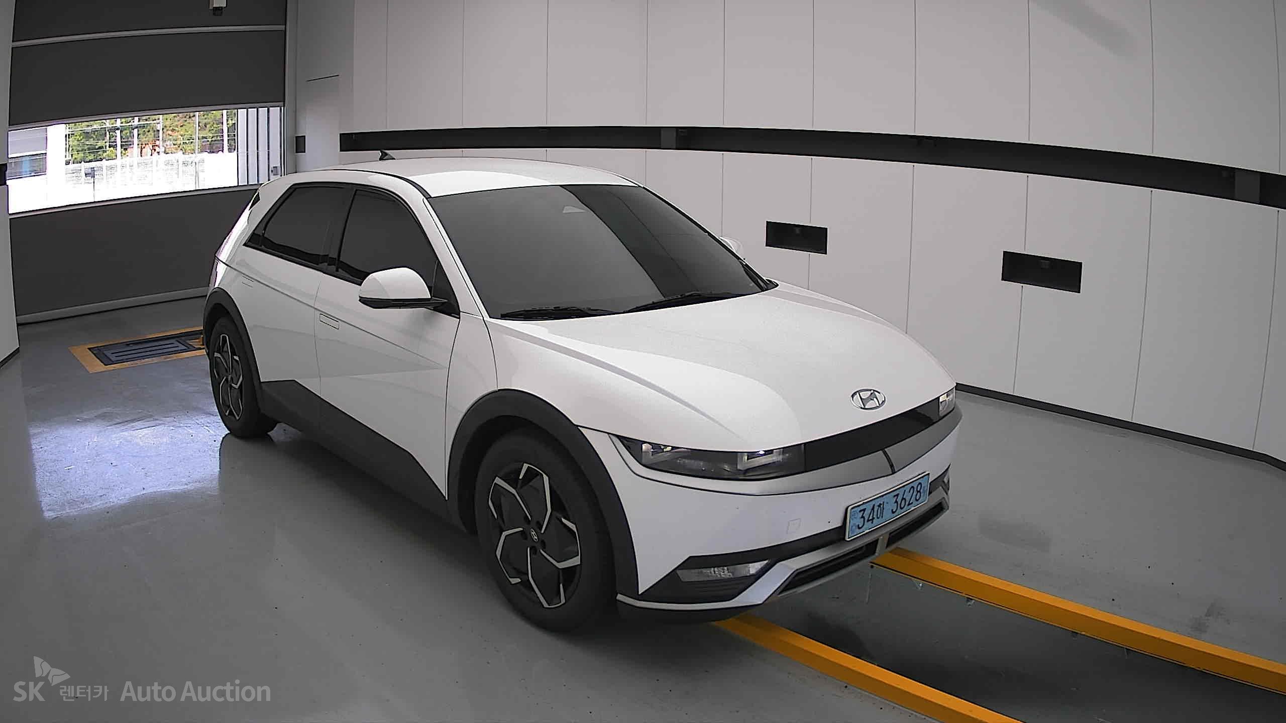 2022 - hyundai ioniq