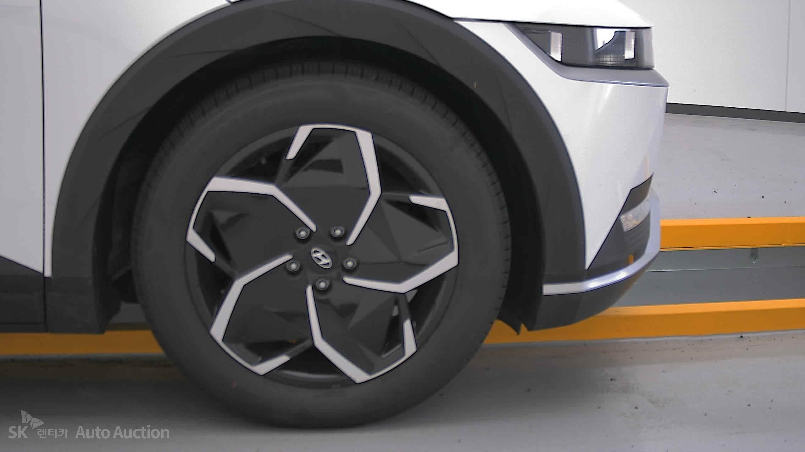 2022 - hyundai ioniq