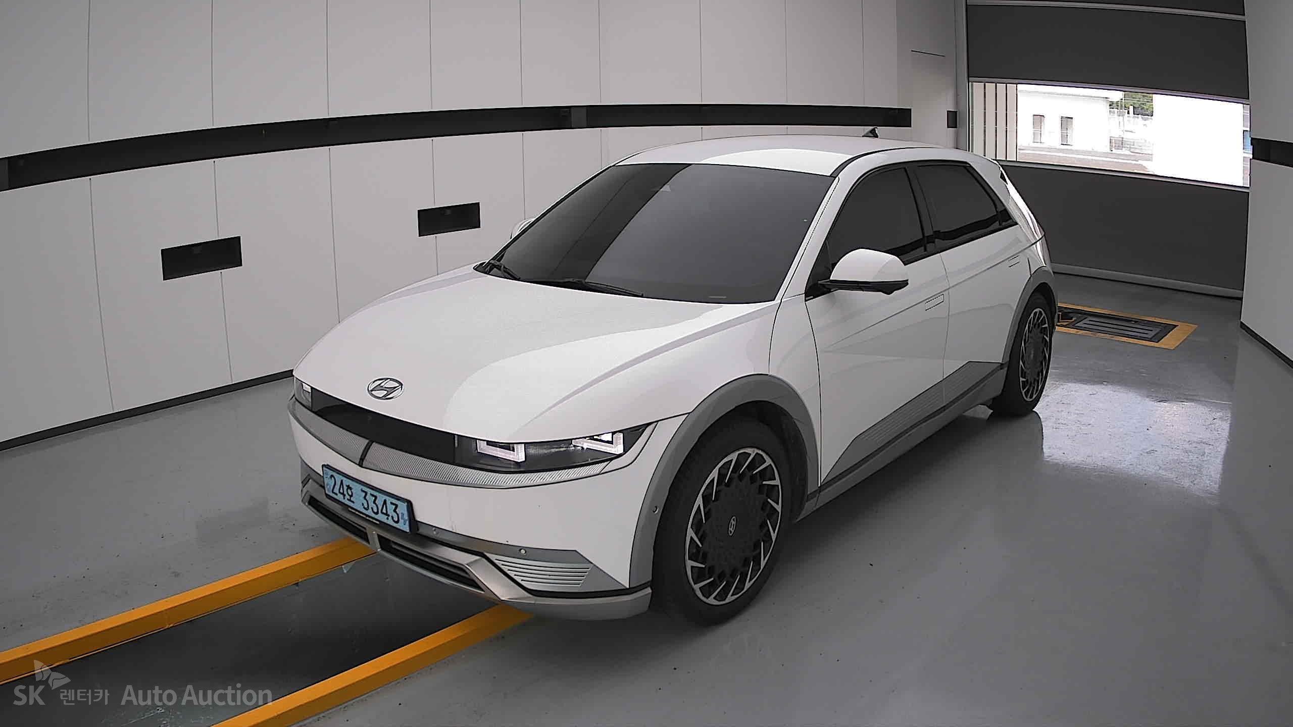 2022 - hyundai ioniq