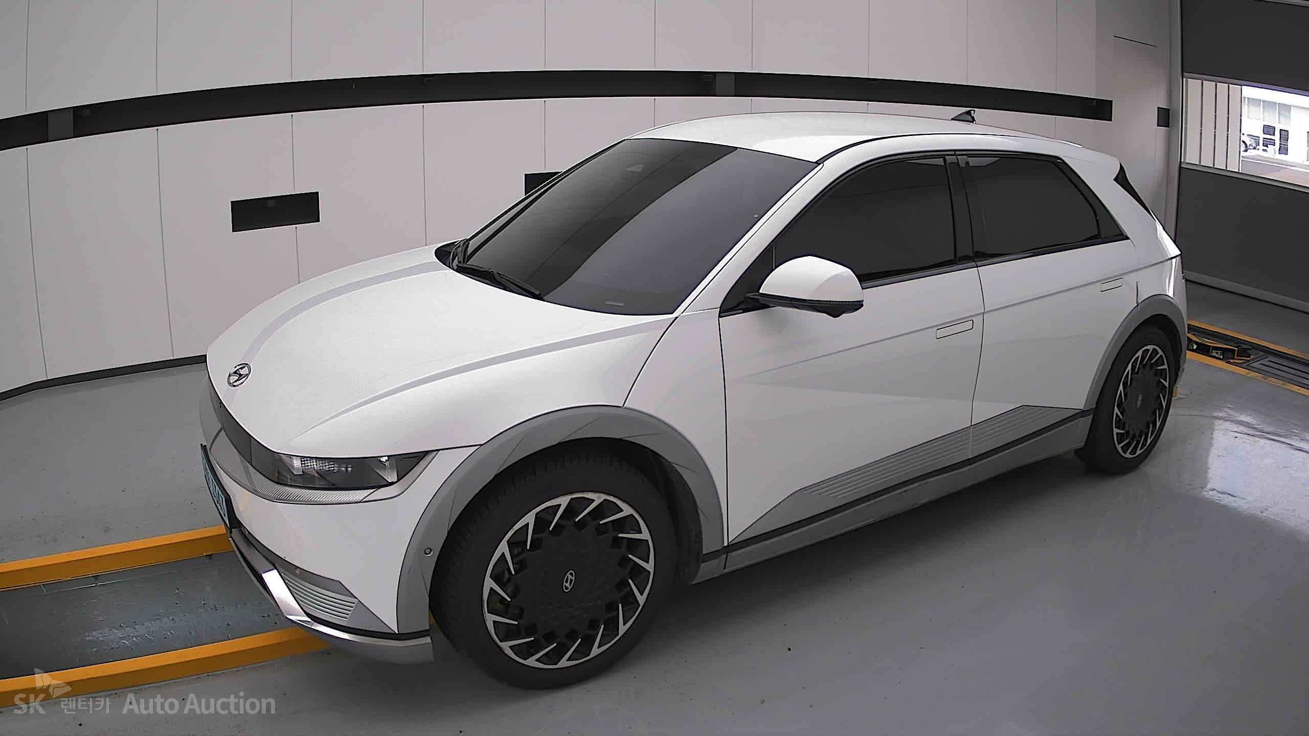 2022 - hyundai ioniq