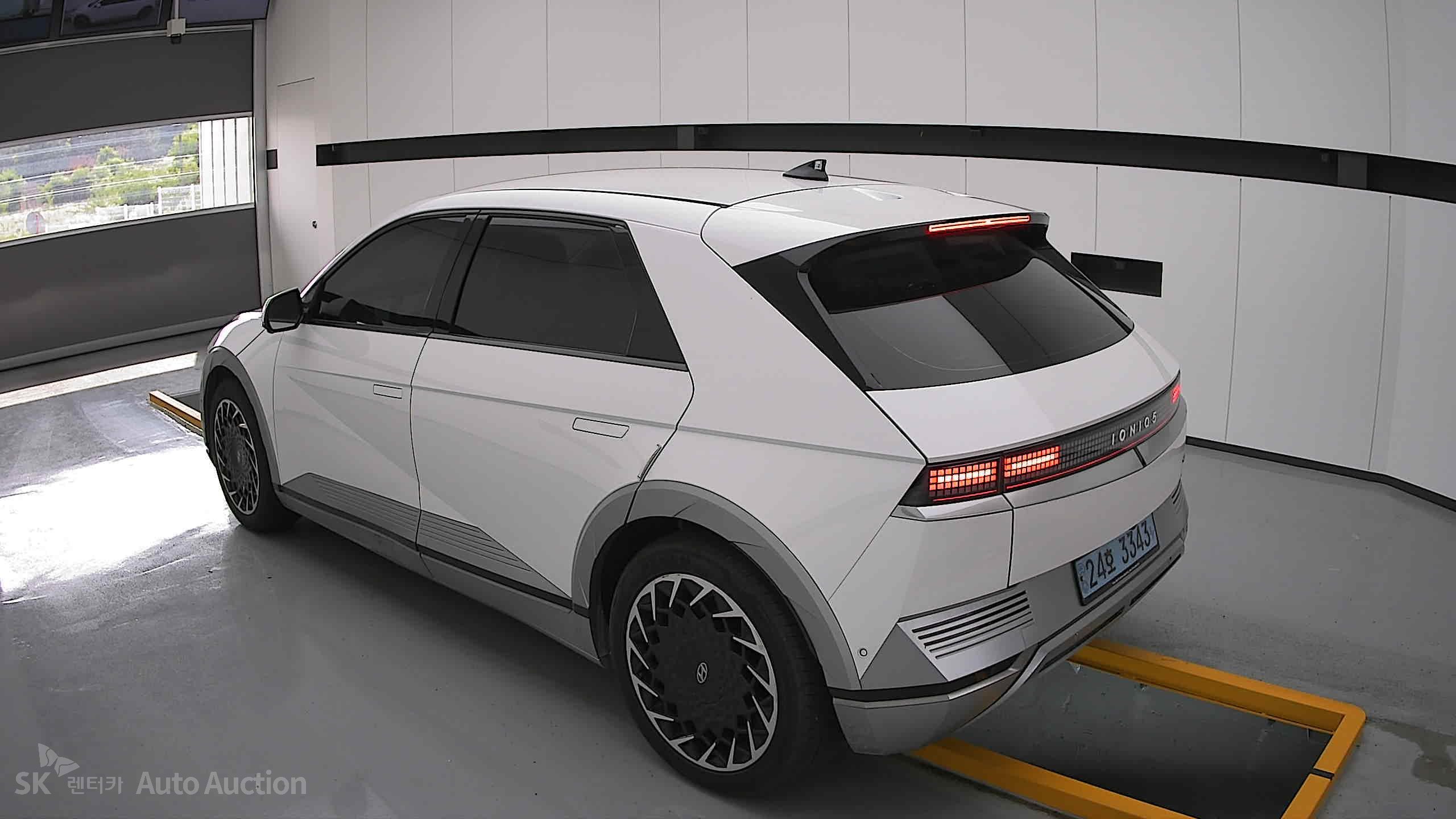2022 - hyundai ioniq
