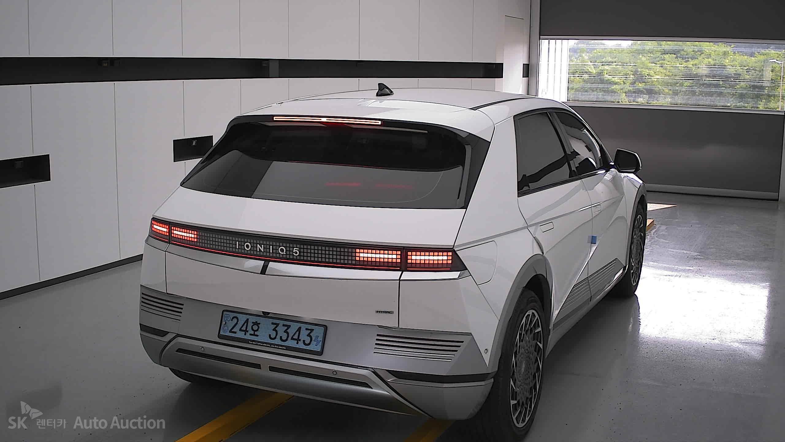 2022 - hyundai ioniq