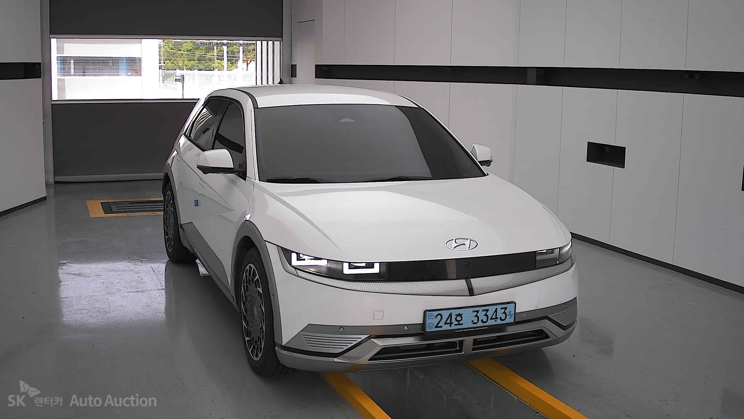 2022 - hyundai ioniq