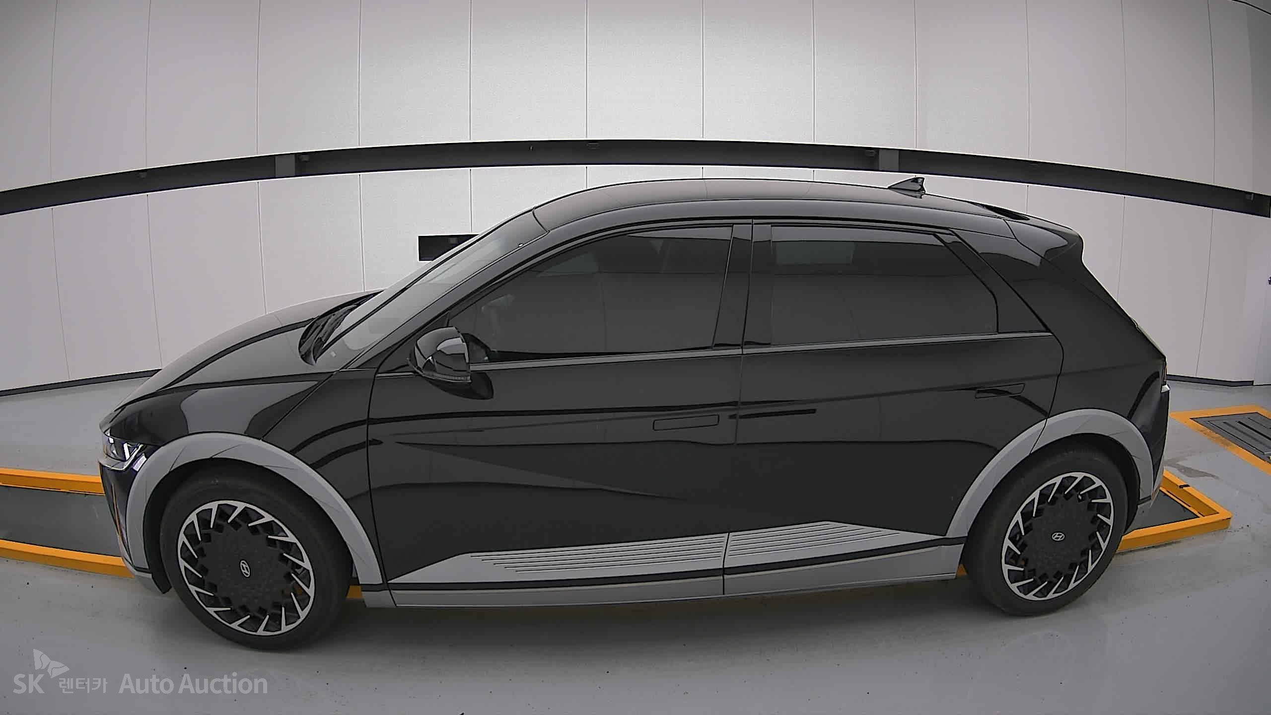 2022 - hyundai ioniq