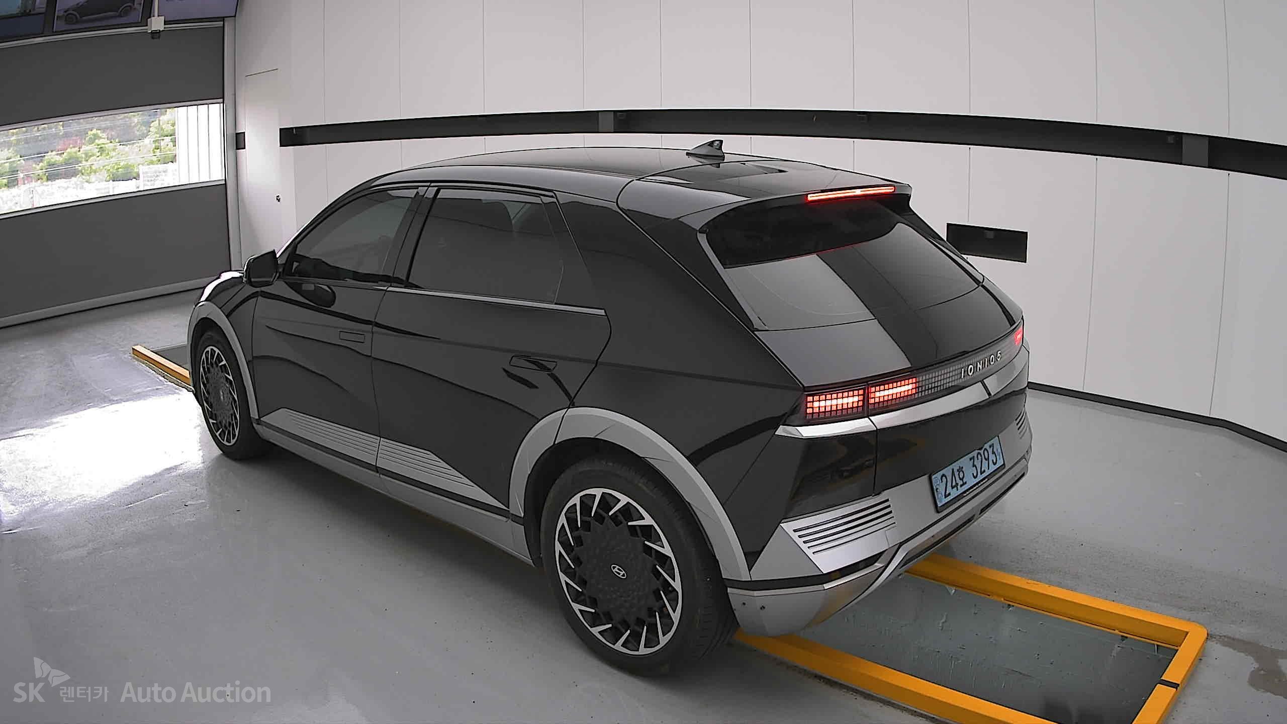 2022 - hyundai ioniq