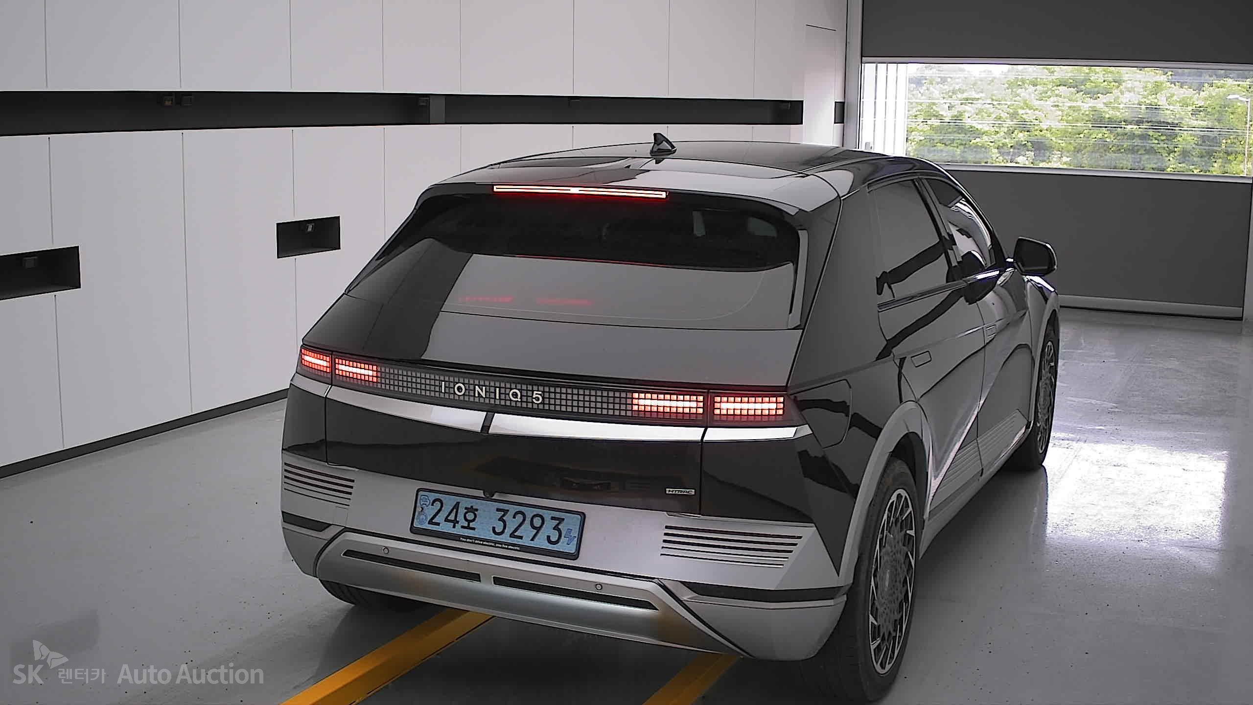 2022 - hyundai ioniq