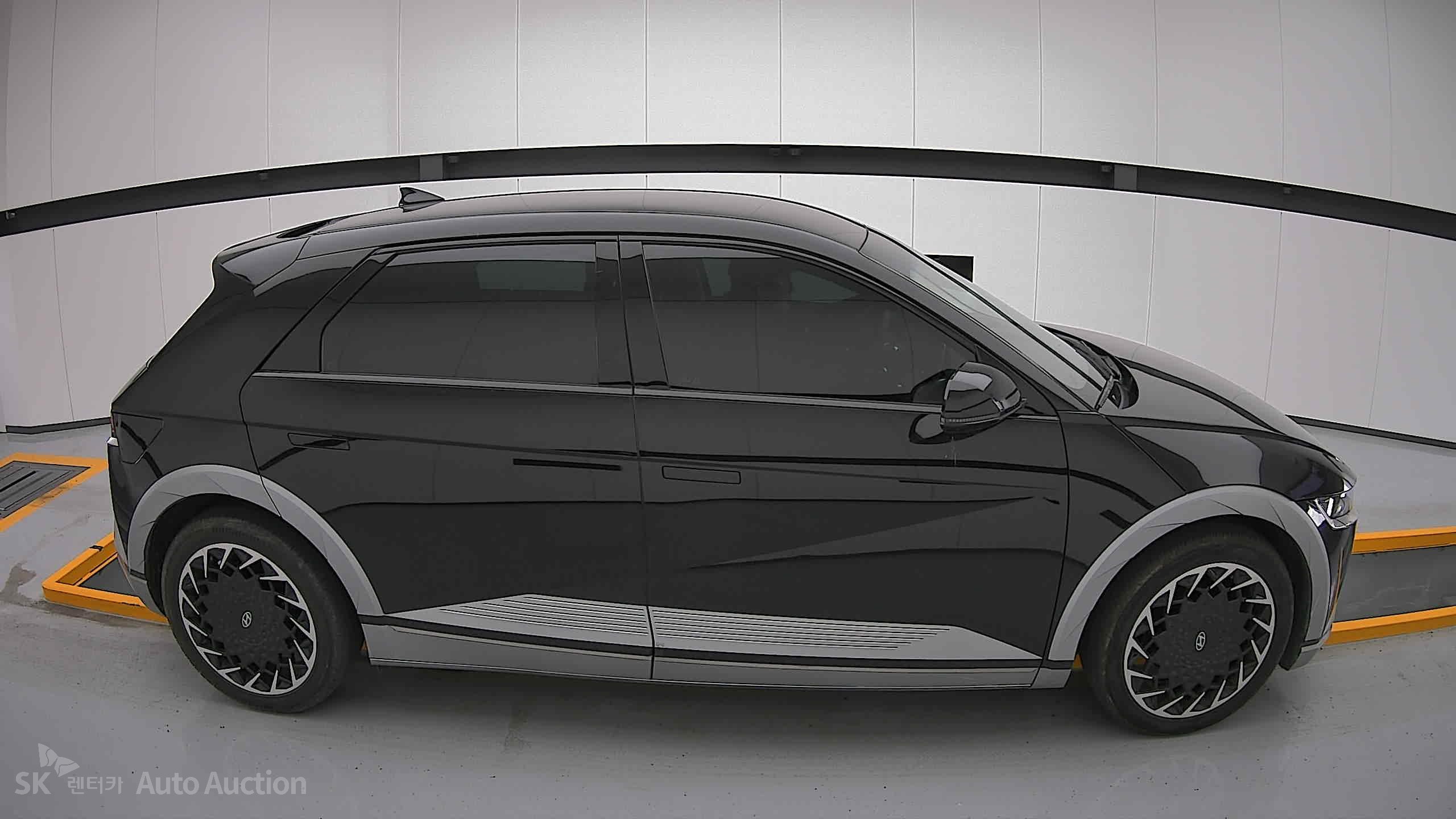 2022 - hyundai ioniq