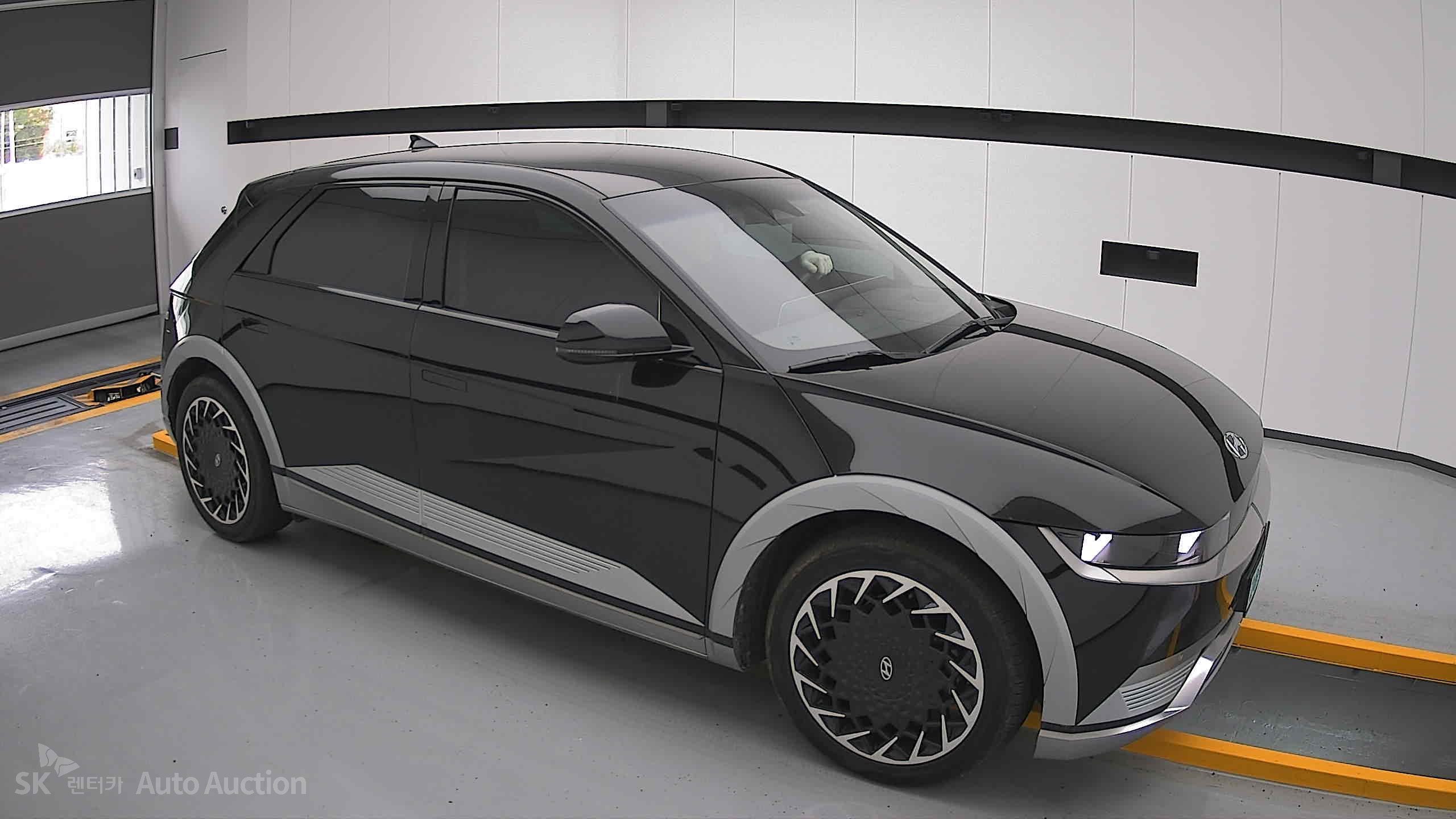2022 - hyundai ioniq