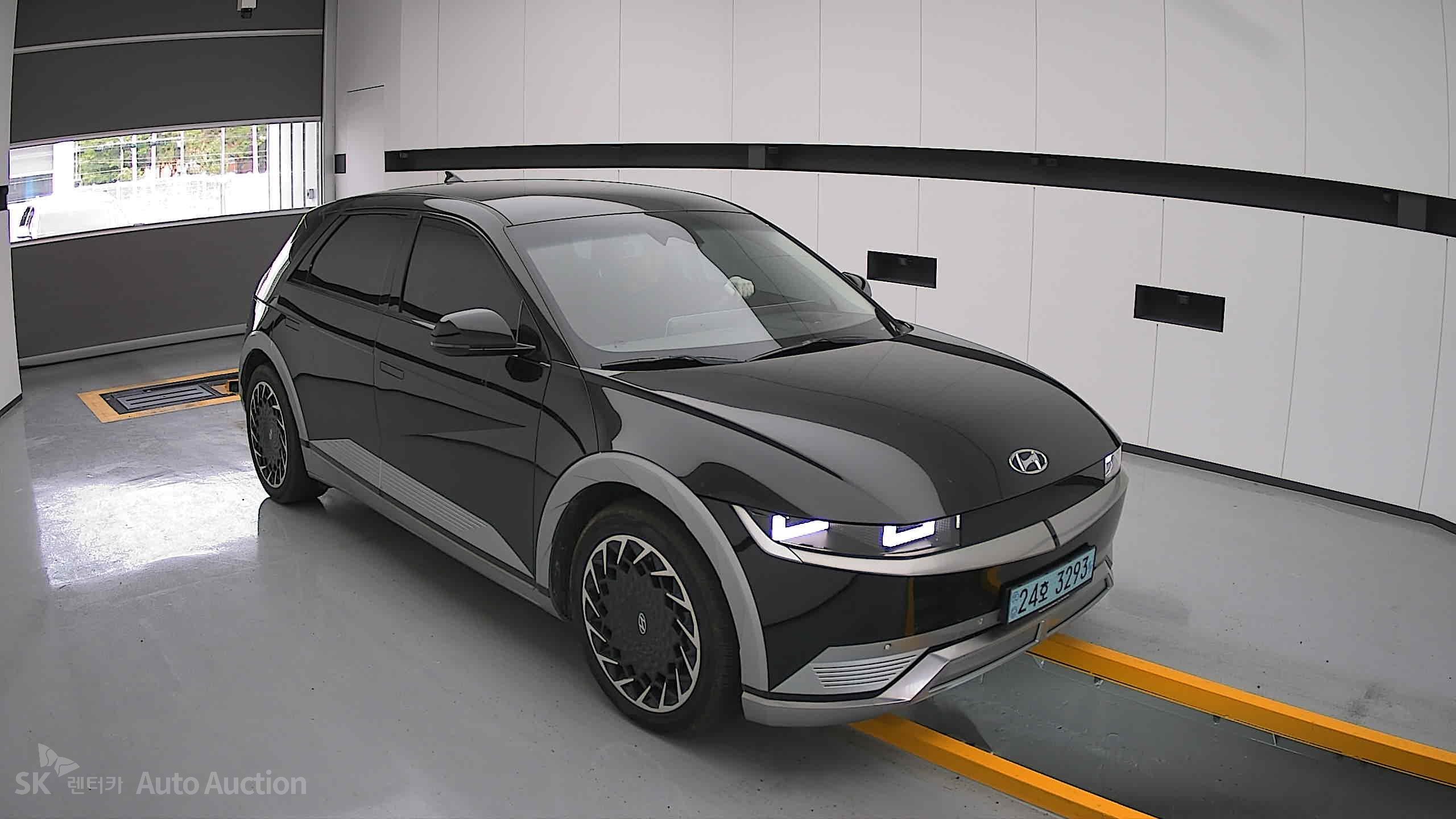 2022 - hyundai ioniq