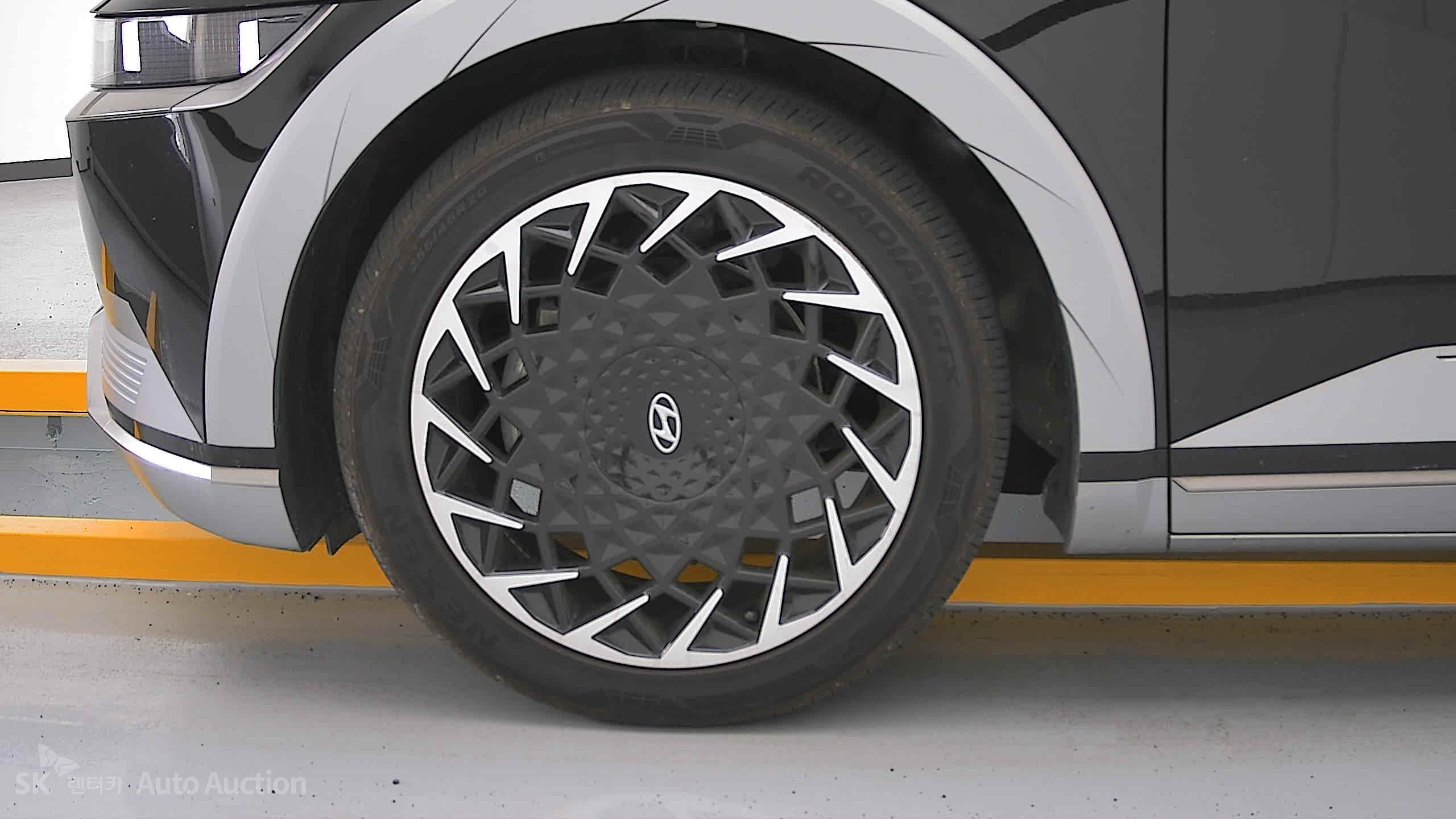 2022 - hyundai ioniq