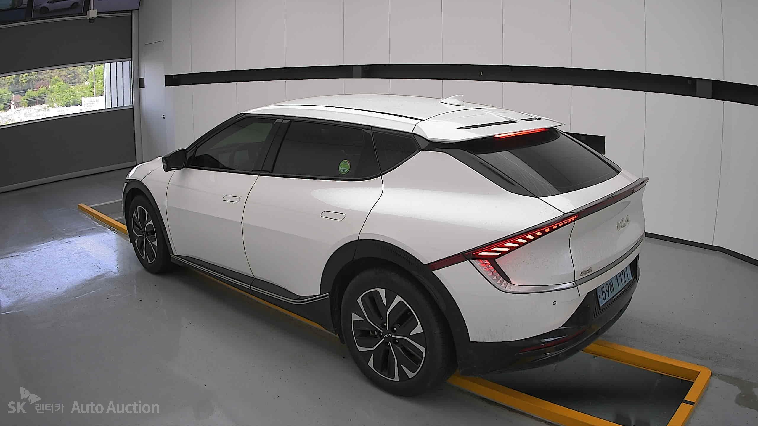 2022 - kia ev6