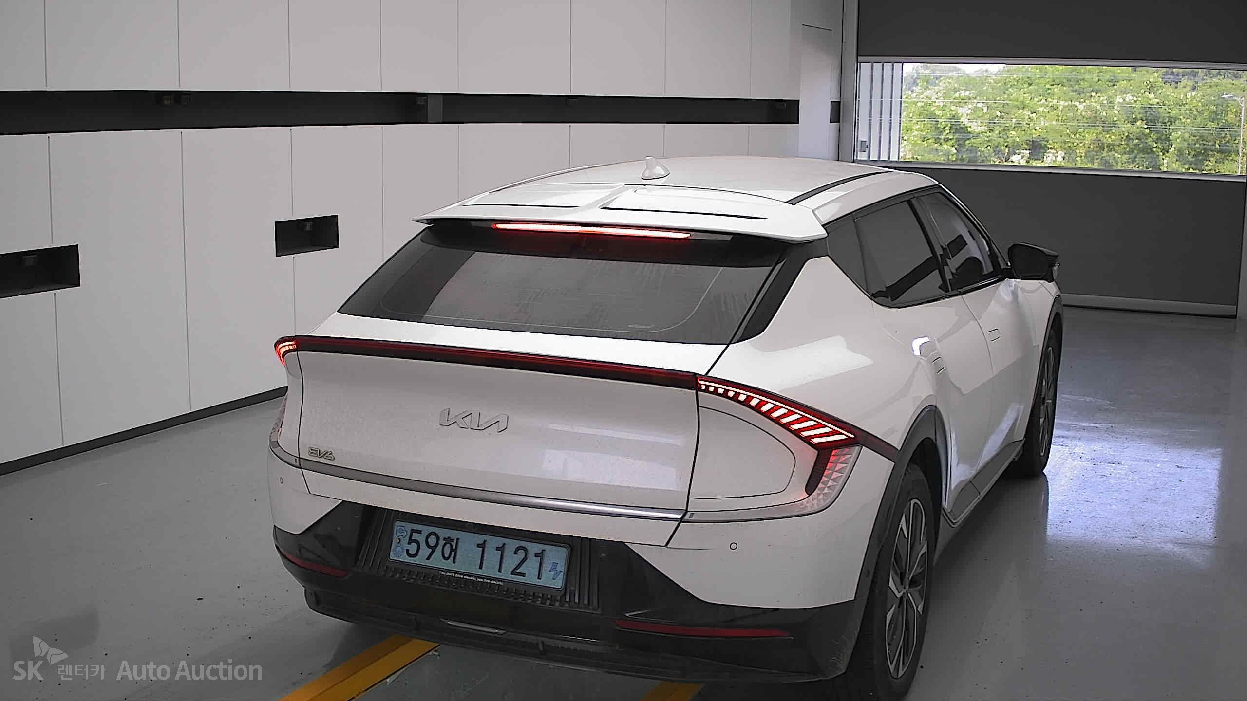 2022 - kia ev6