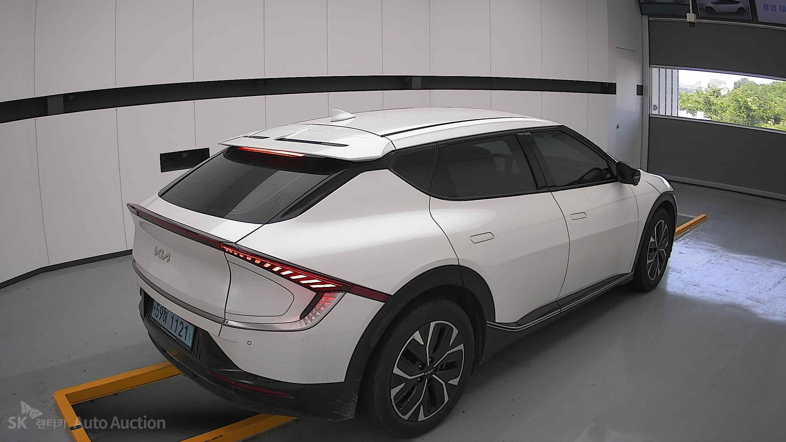 2022 - kia ev6