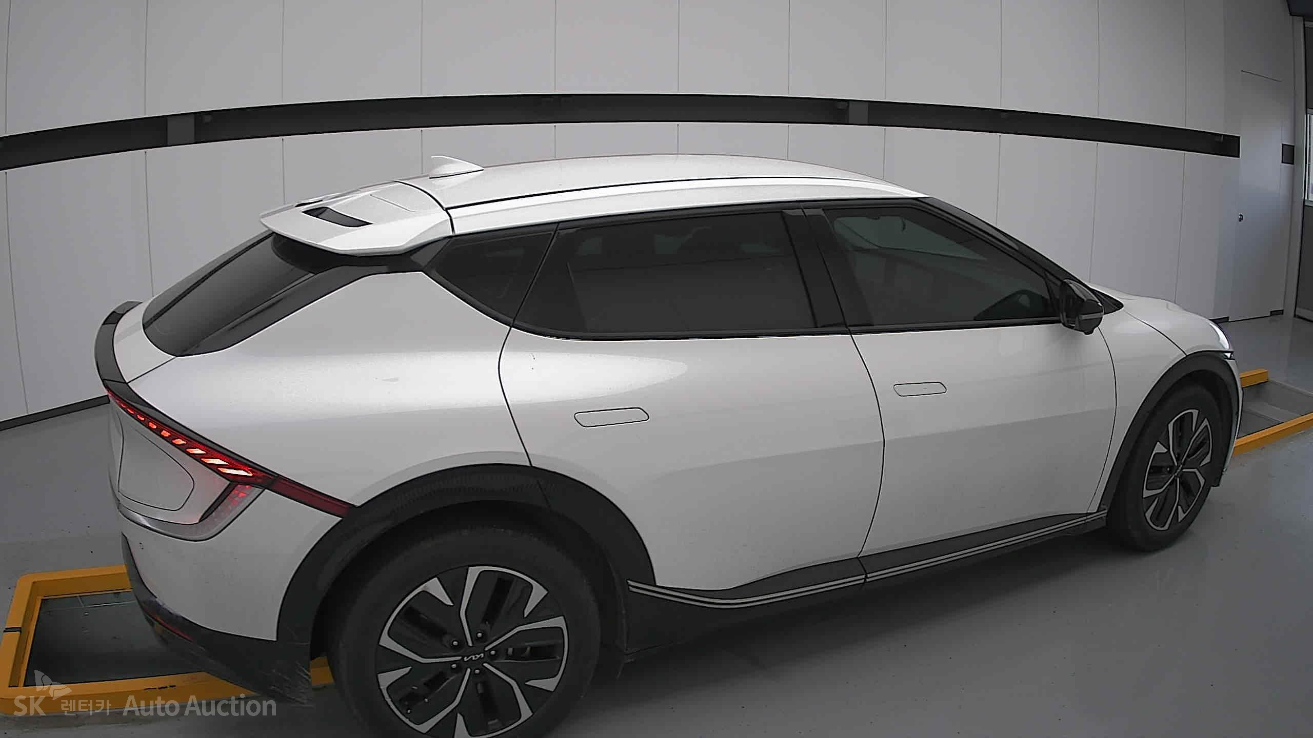 2022 - kia ev6