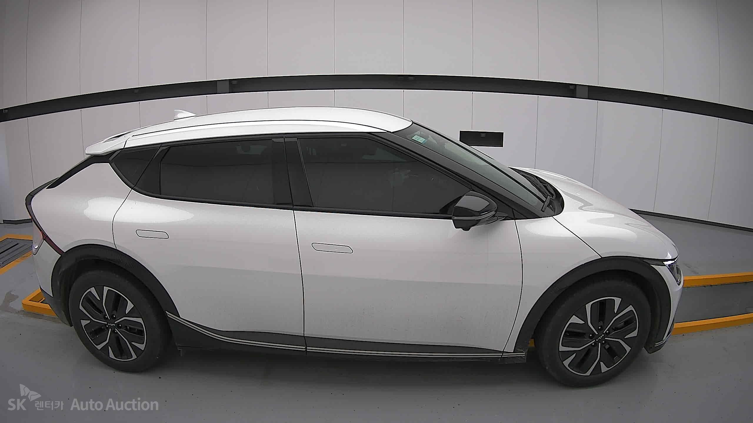 2022 - kia ev6