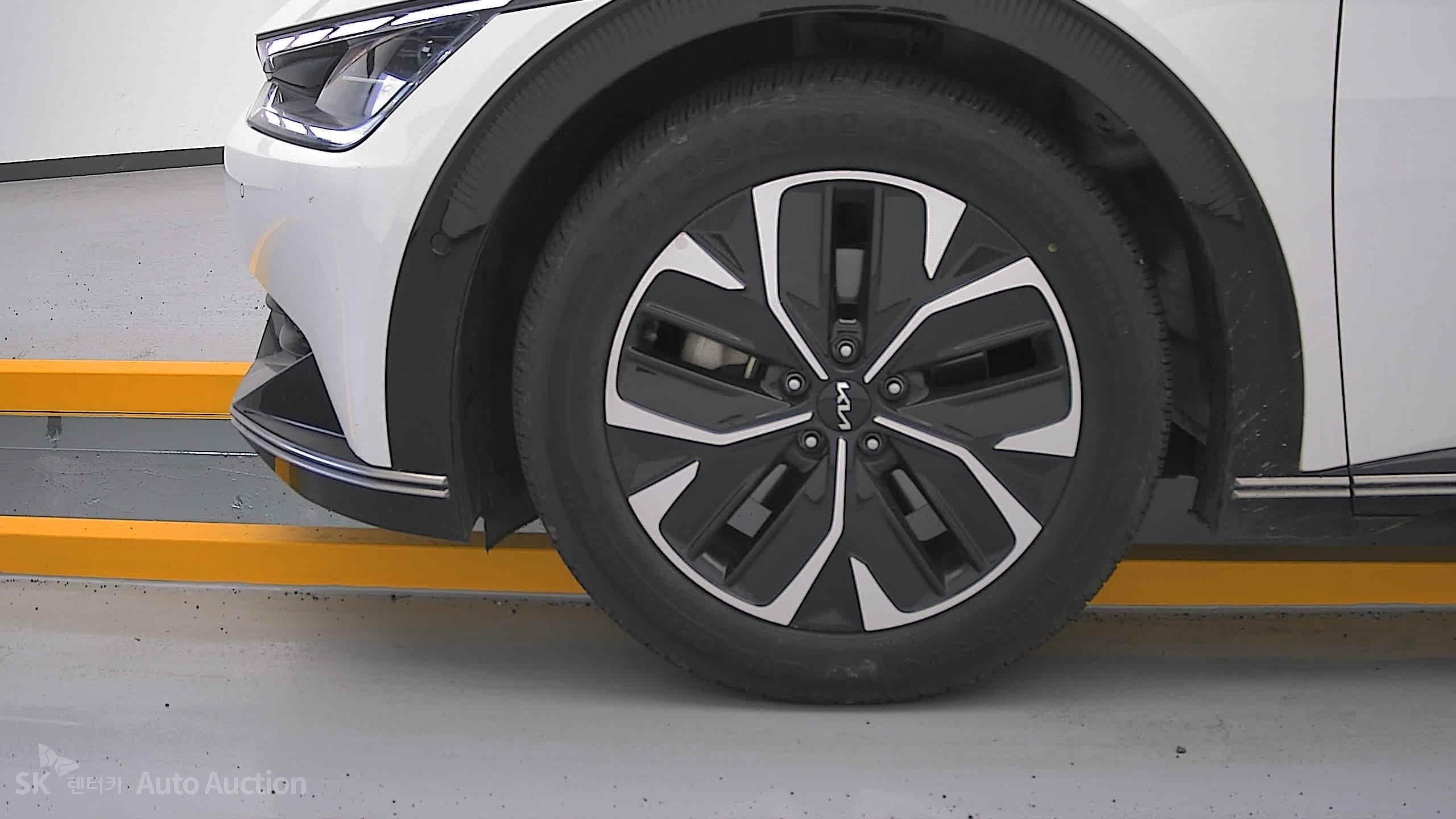 2022 - kia ev6
