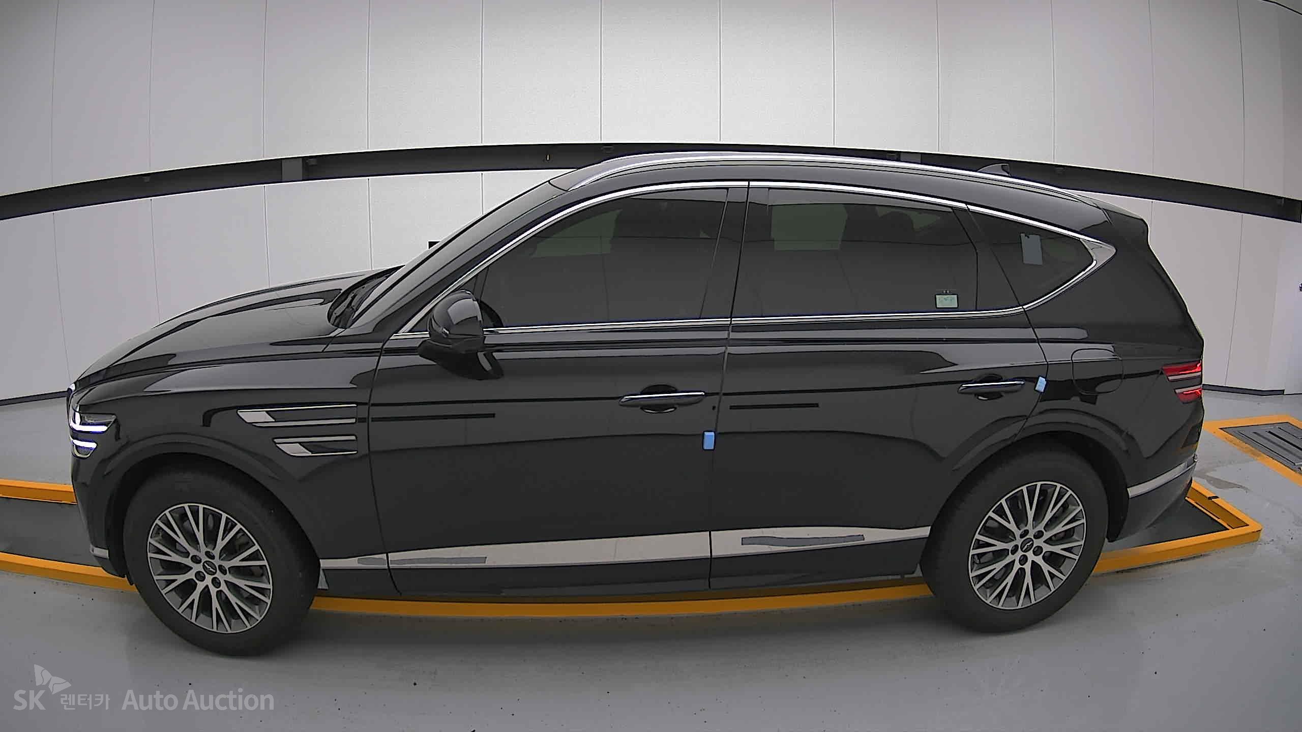2022 - genesis gv80