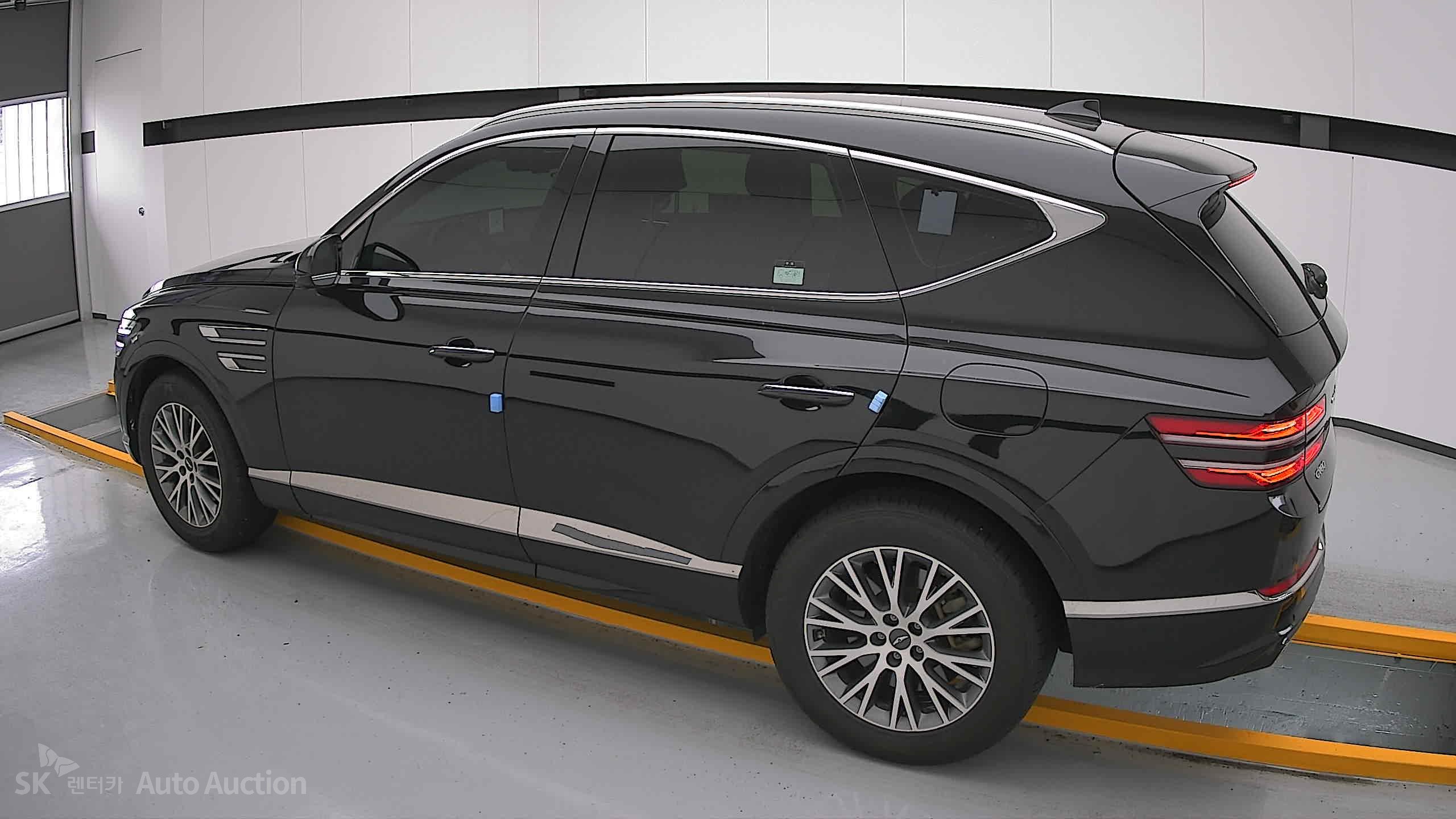 2022 - genesis gv80