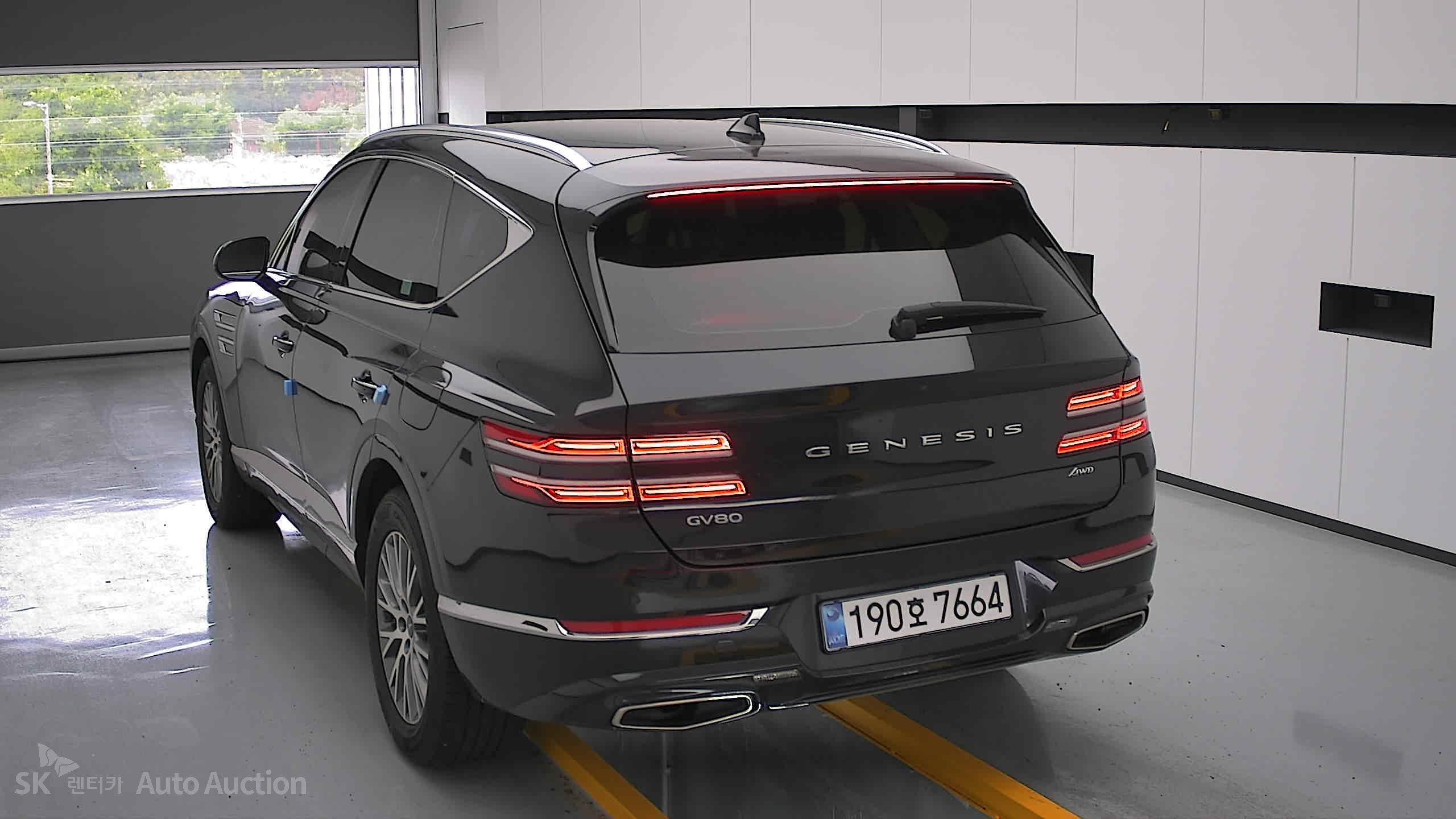 2022 - genesis gv80