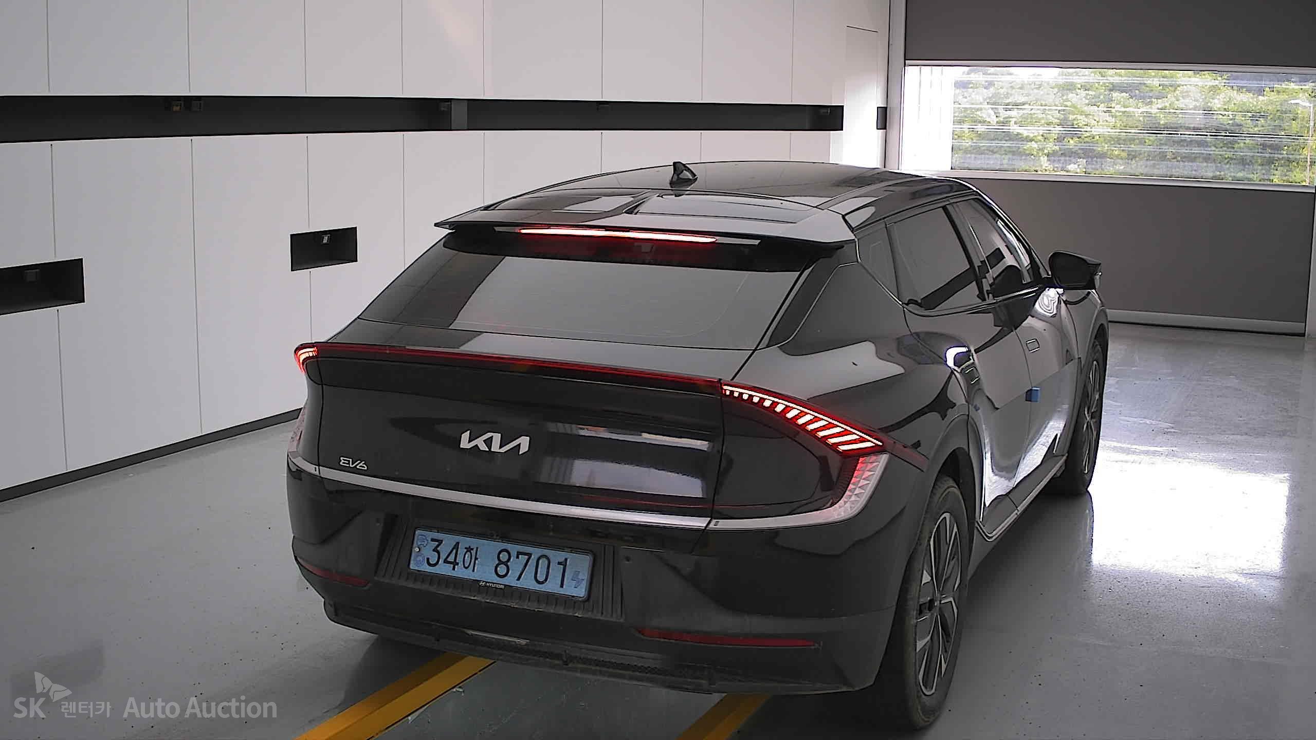2023 - kia ev6