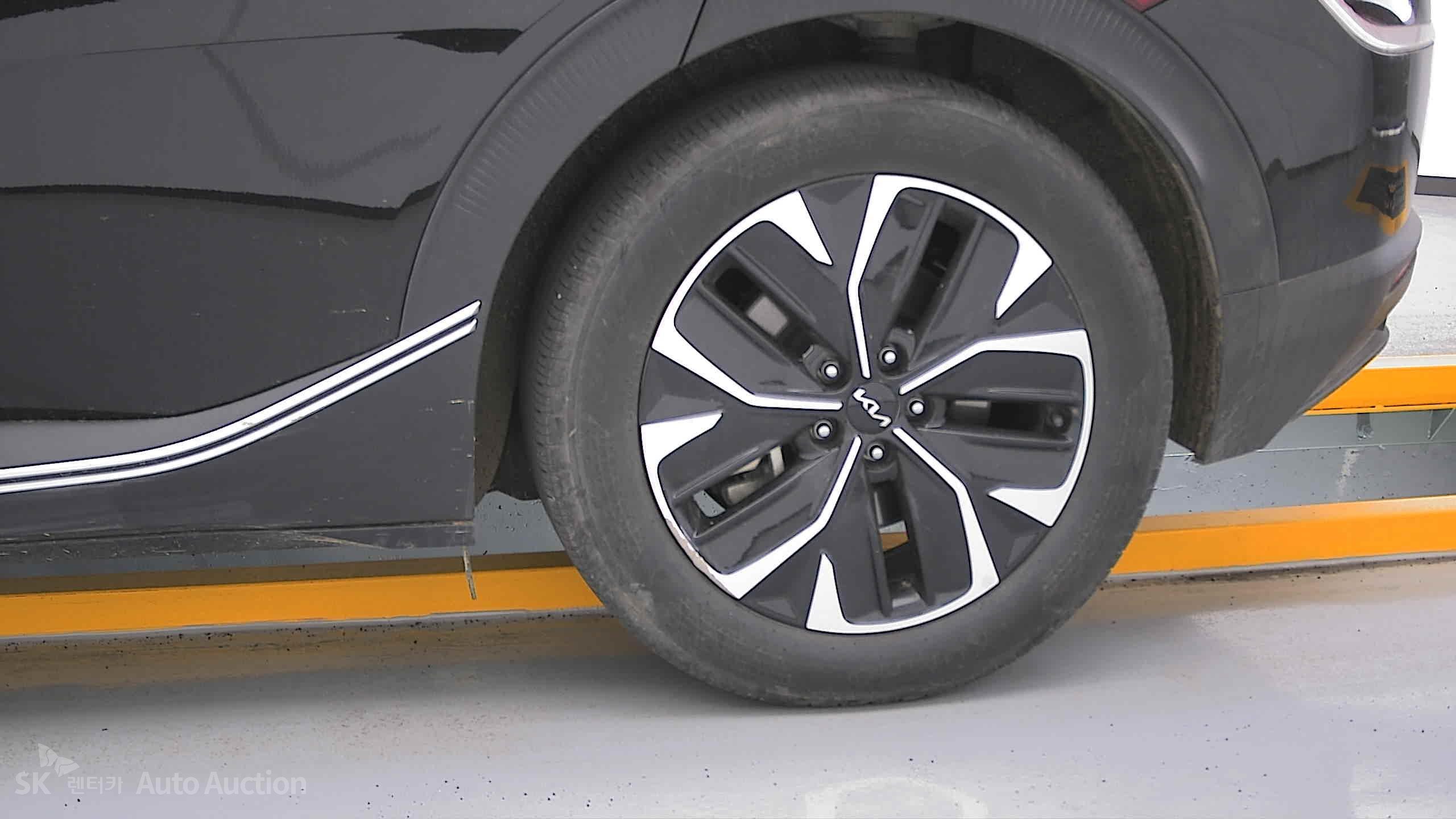 2023 - kia ev6