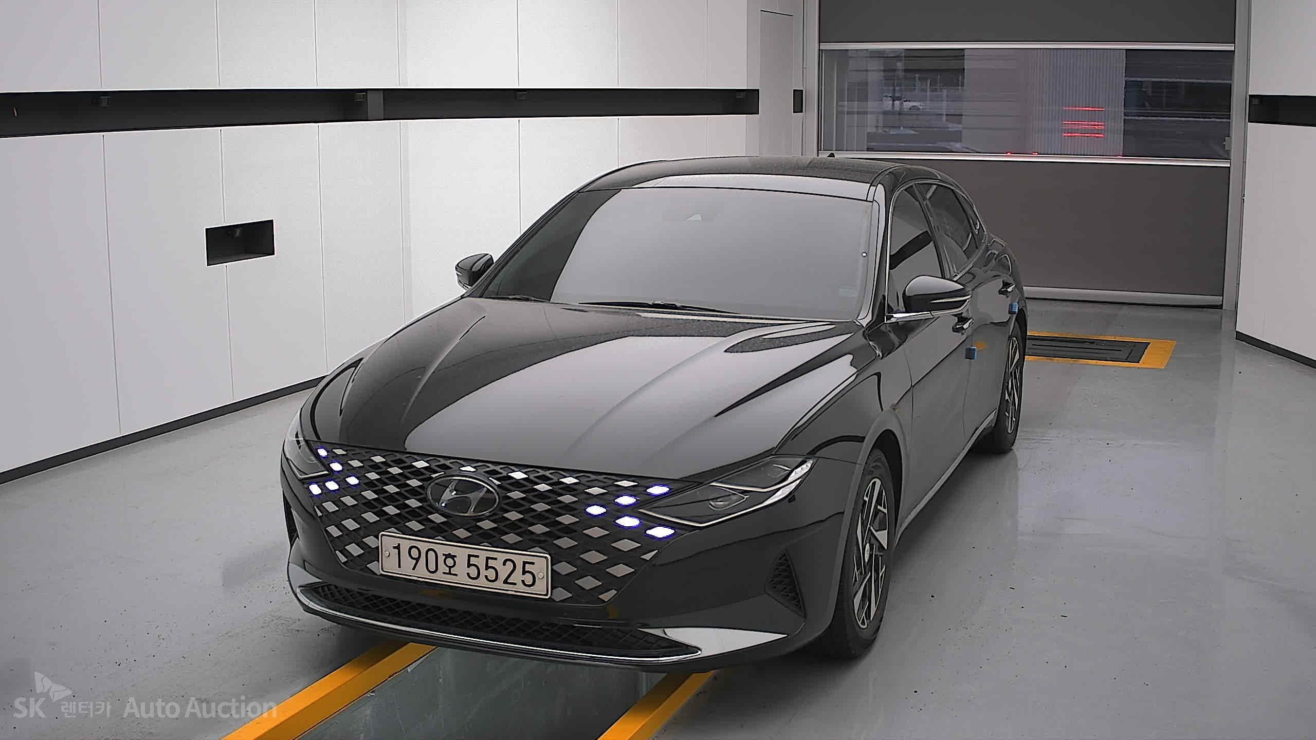 2022 - hyundai grandeur