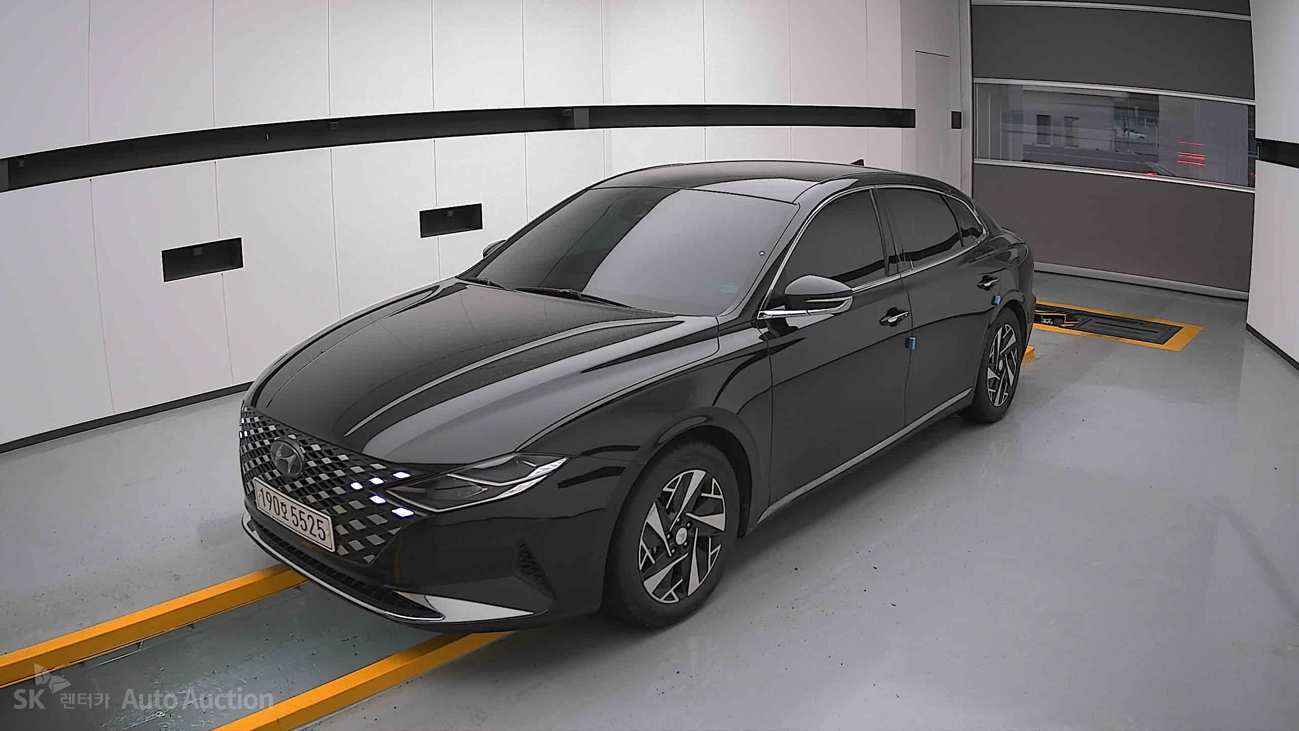 2022 - hyundai grandeur