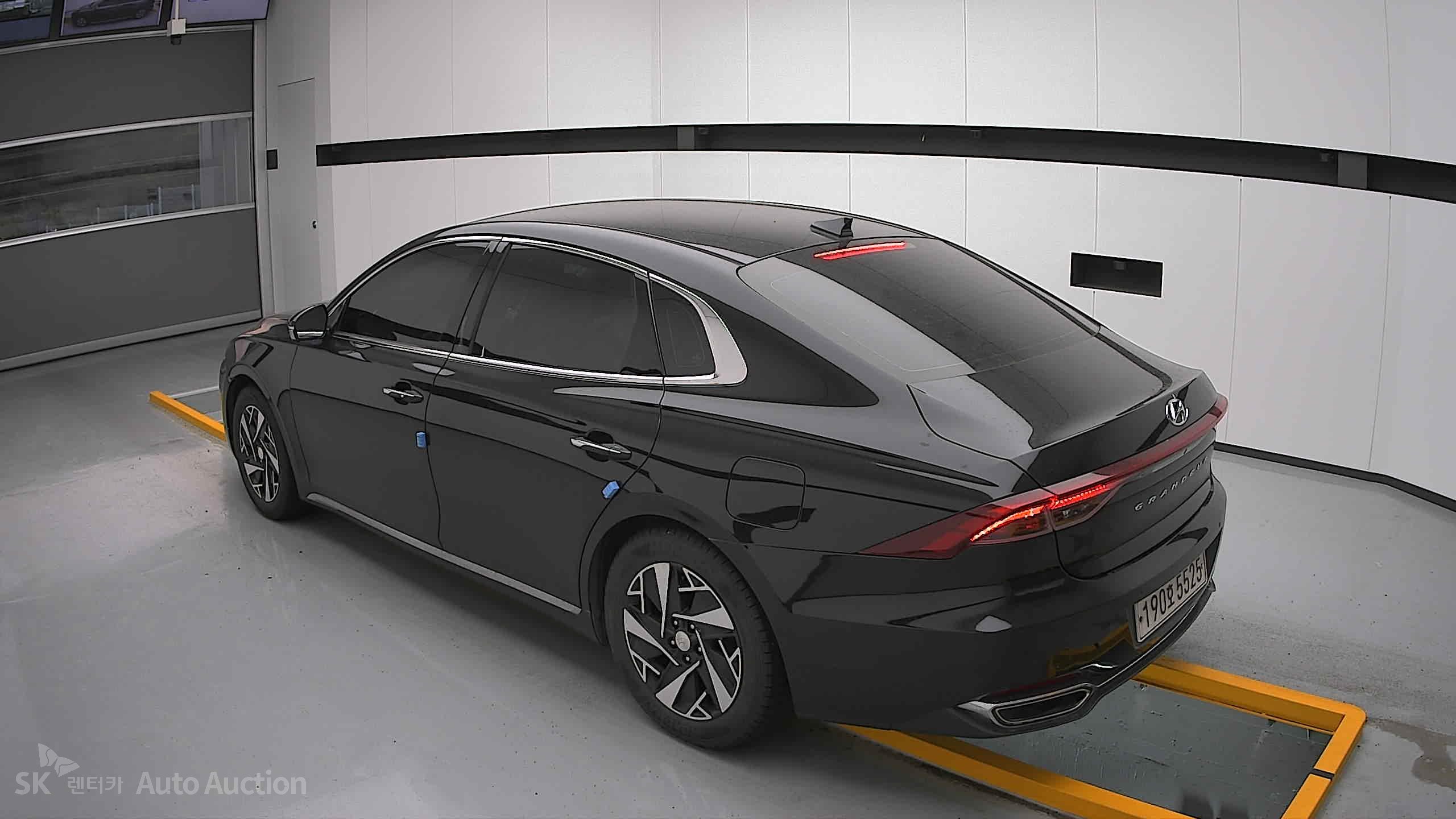 2022 - hyundai grandeur