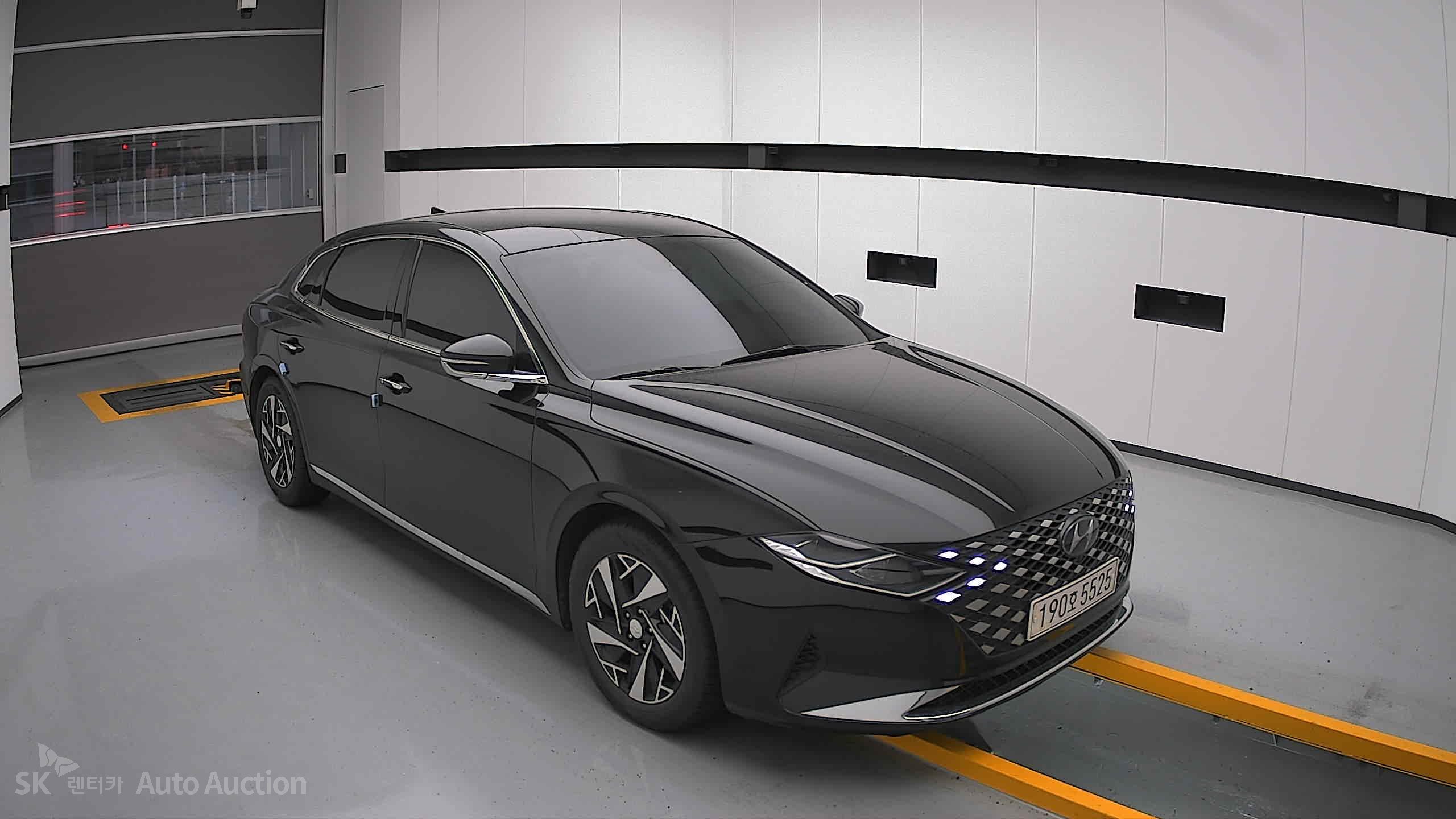 2022 - hyundai grandeur