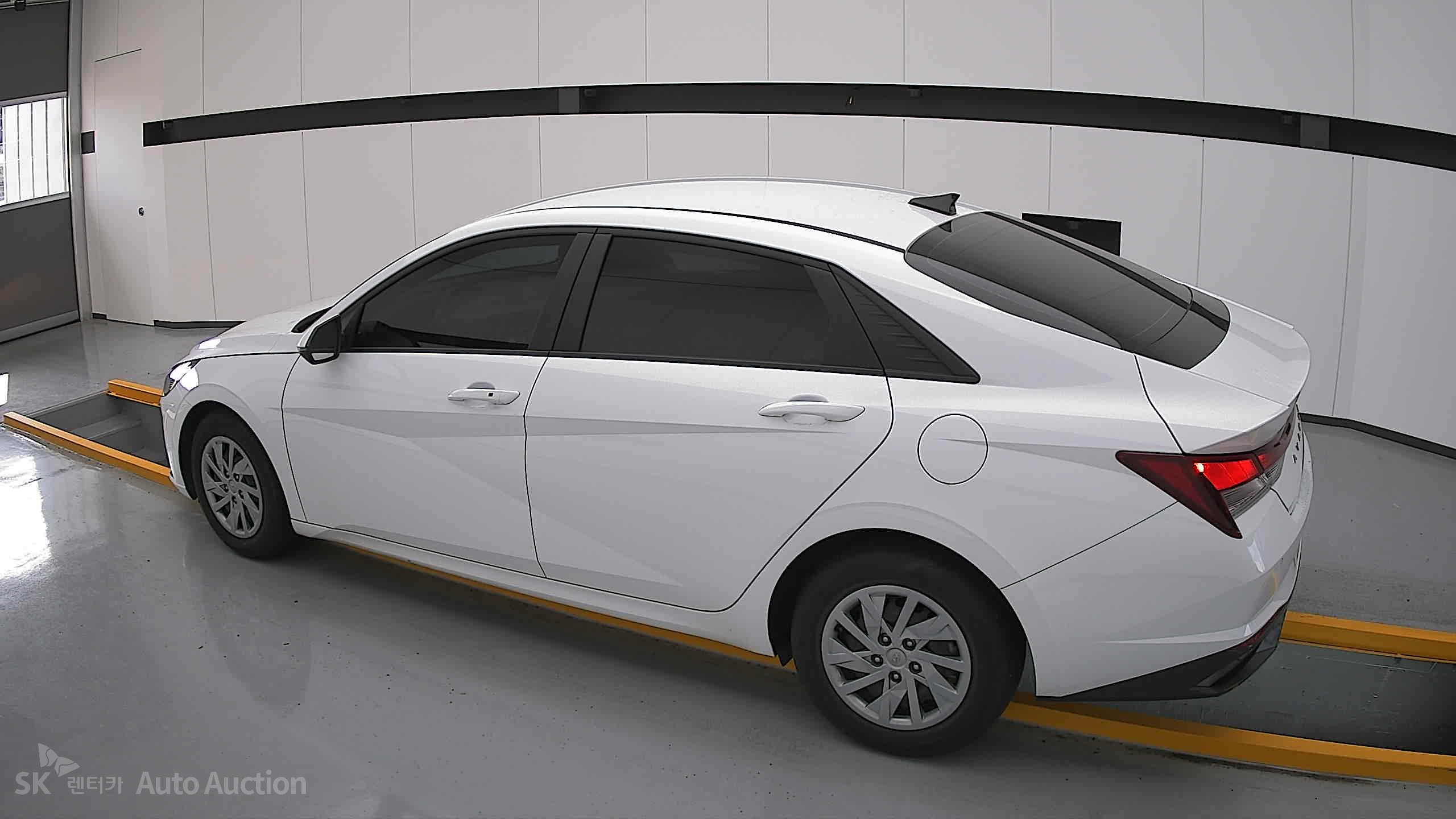 2022 - hyundai avante
