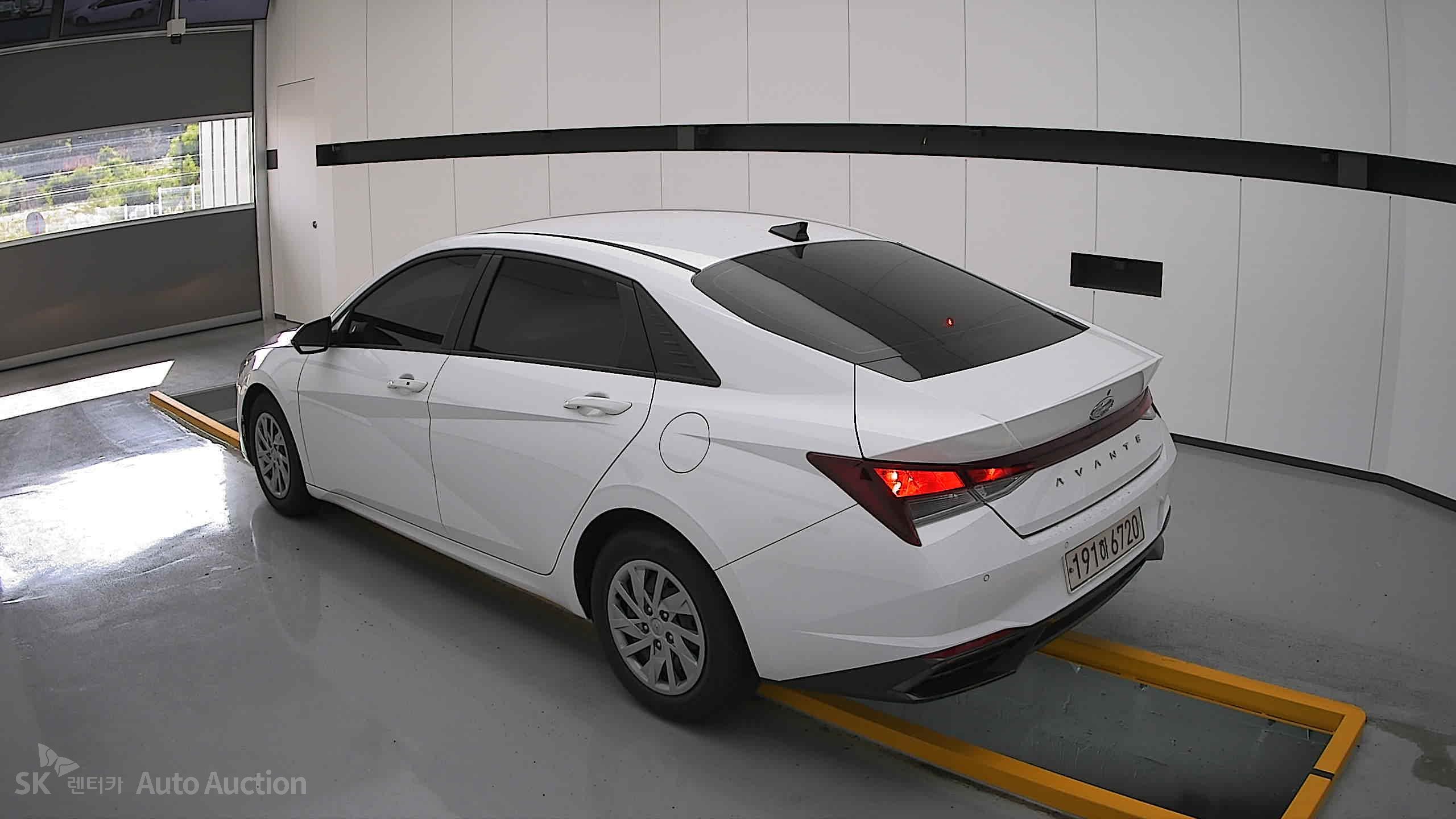 2022 - hyundai avante