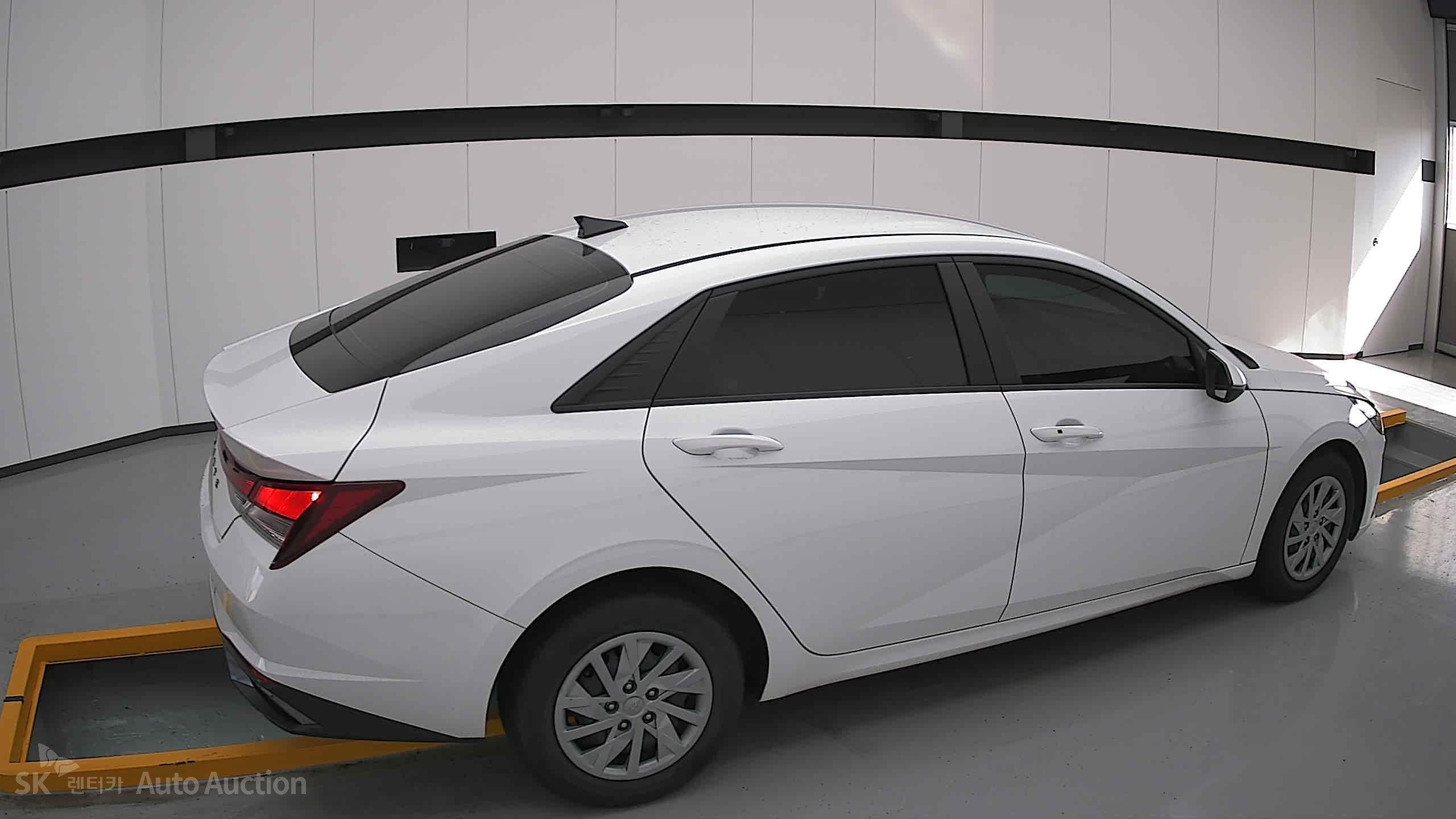 2022 - hyundai avante