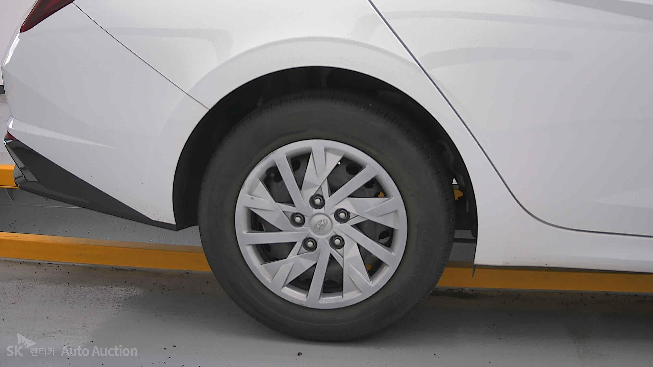 2022 - hyundai avante