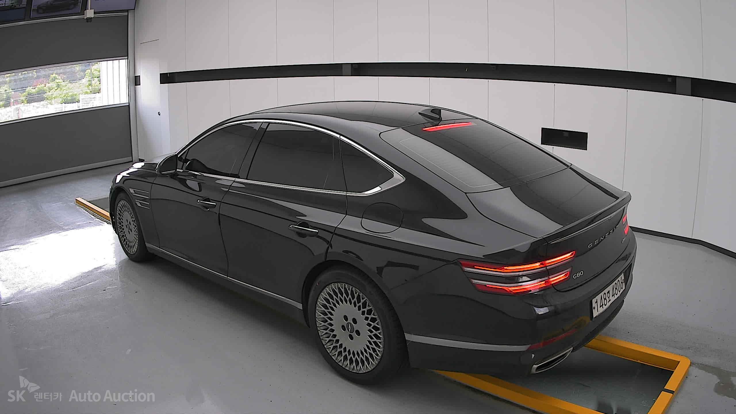 2021 - genesis g80