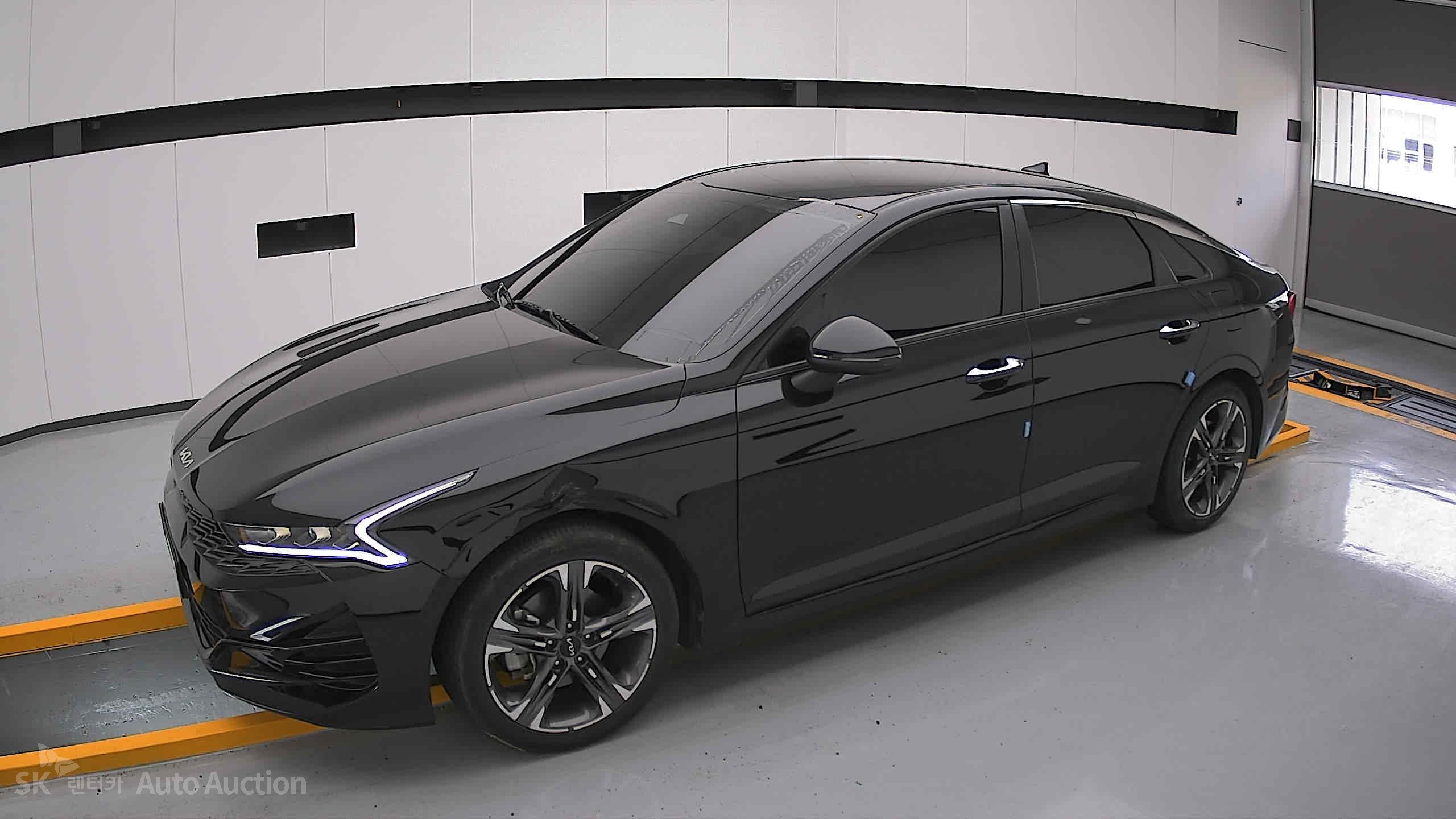2022 - kia k5