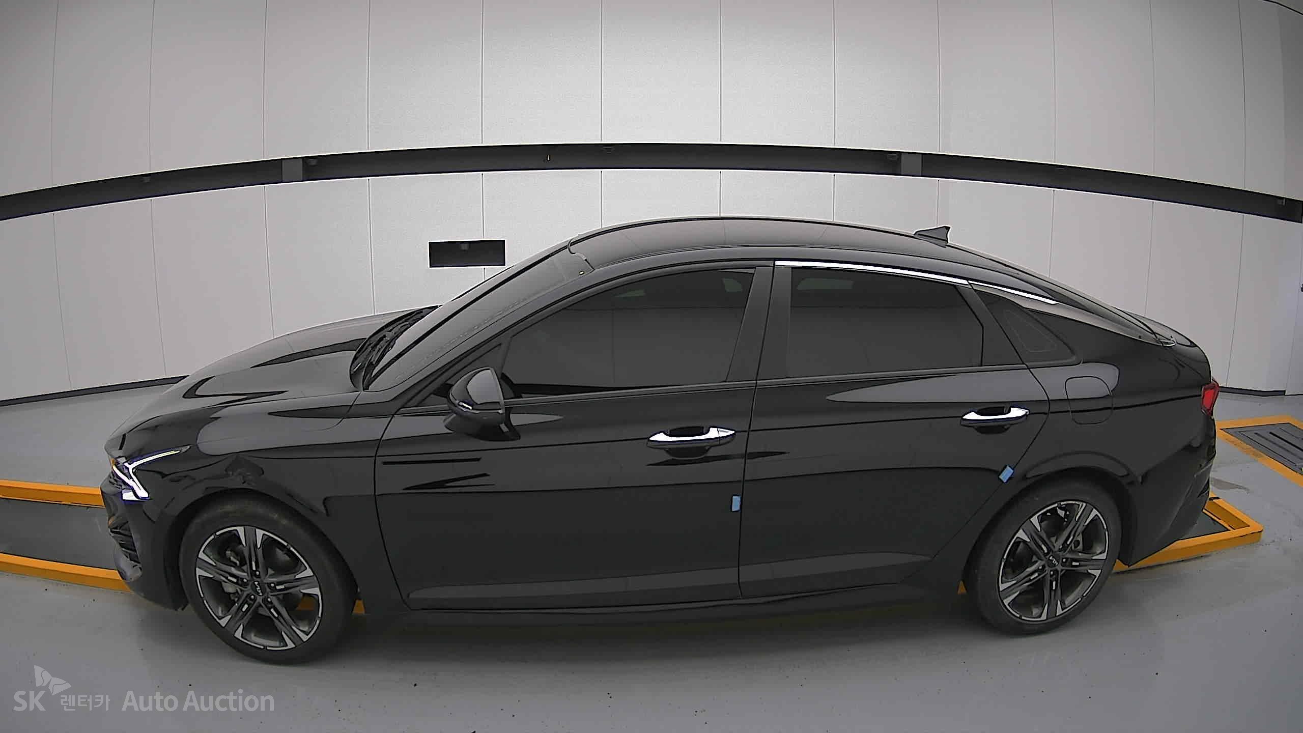 2022 - kia k5